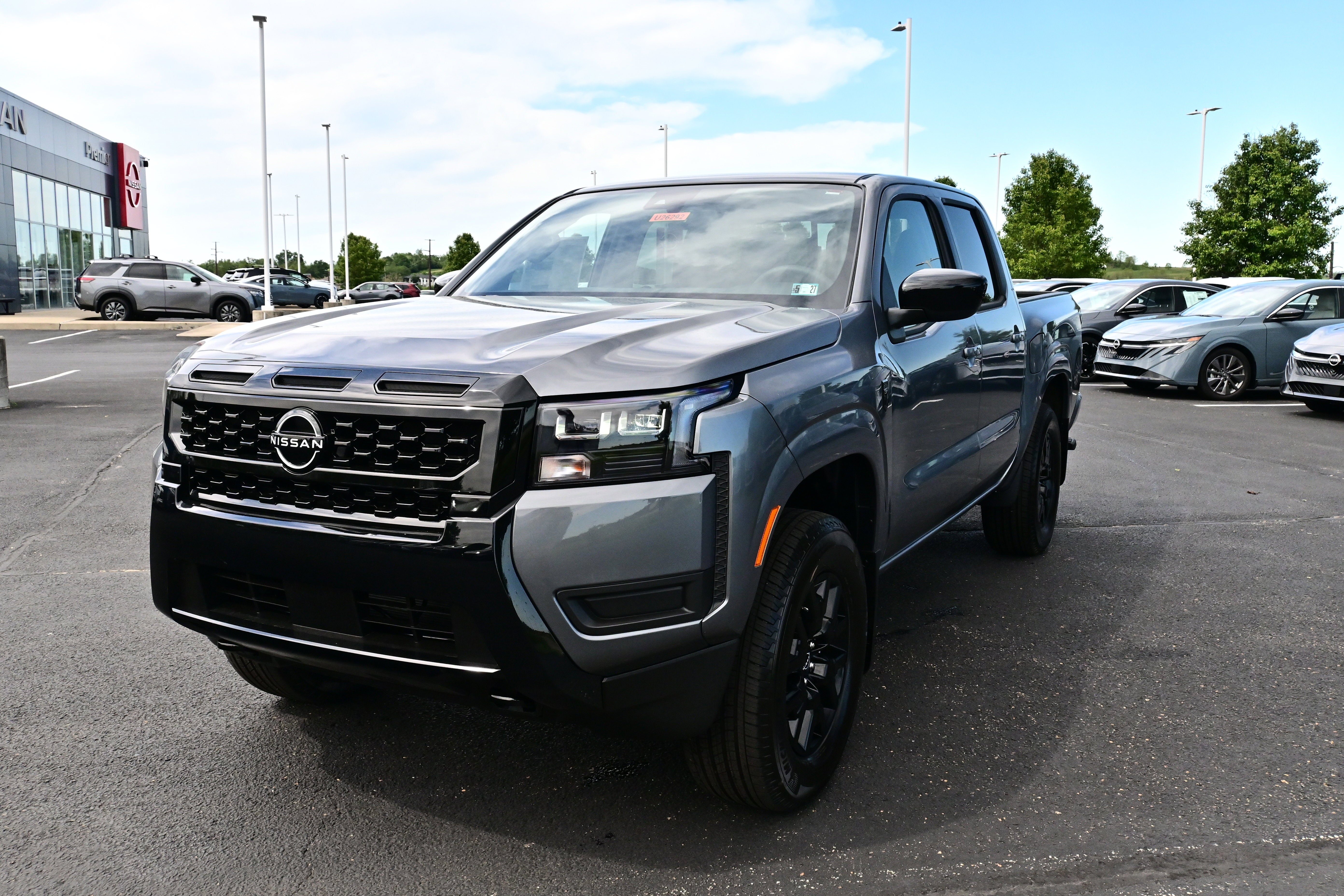 View vehicle photo 3