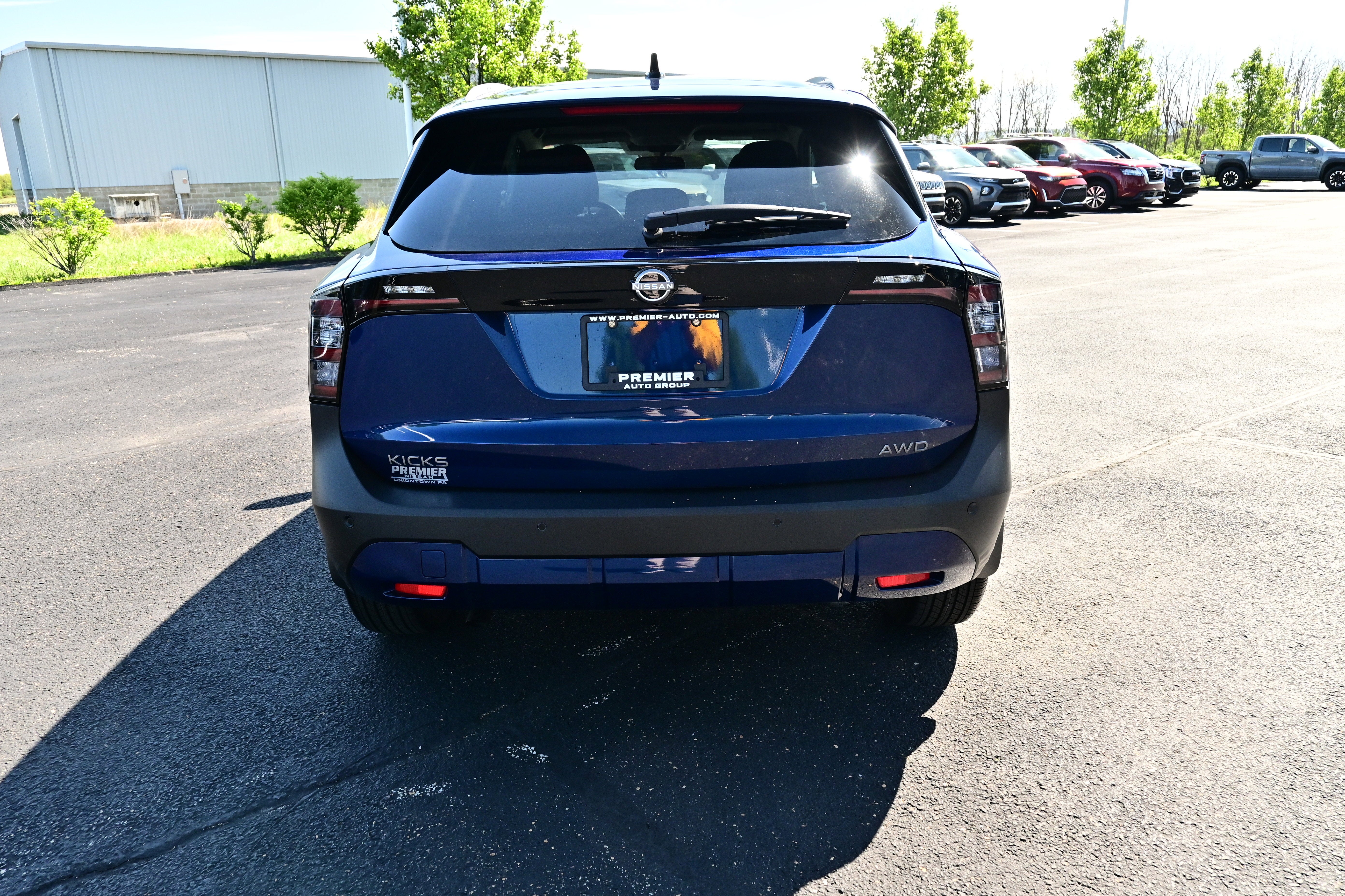 View vehicle photo 6
