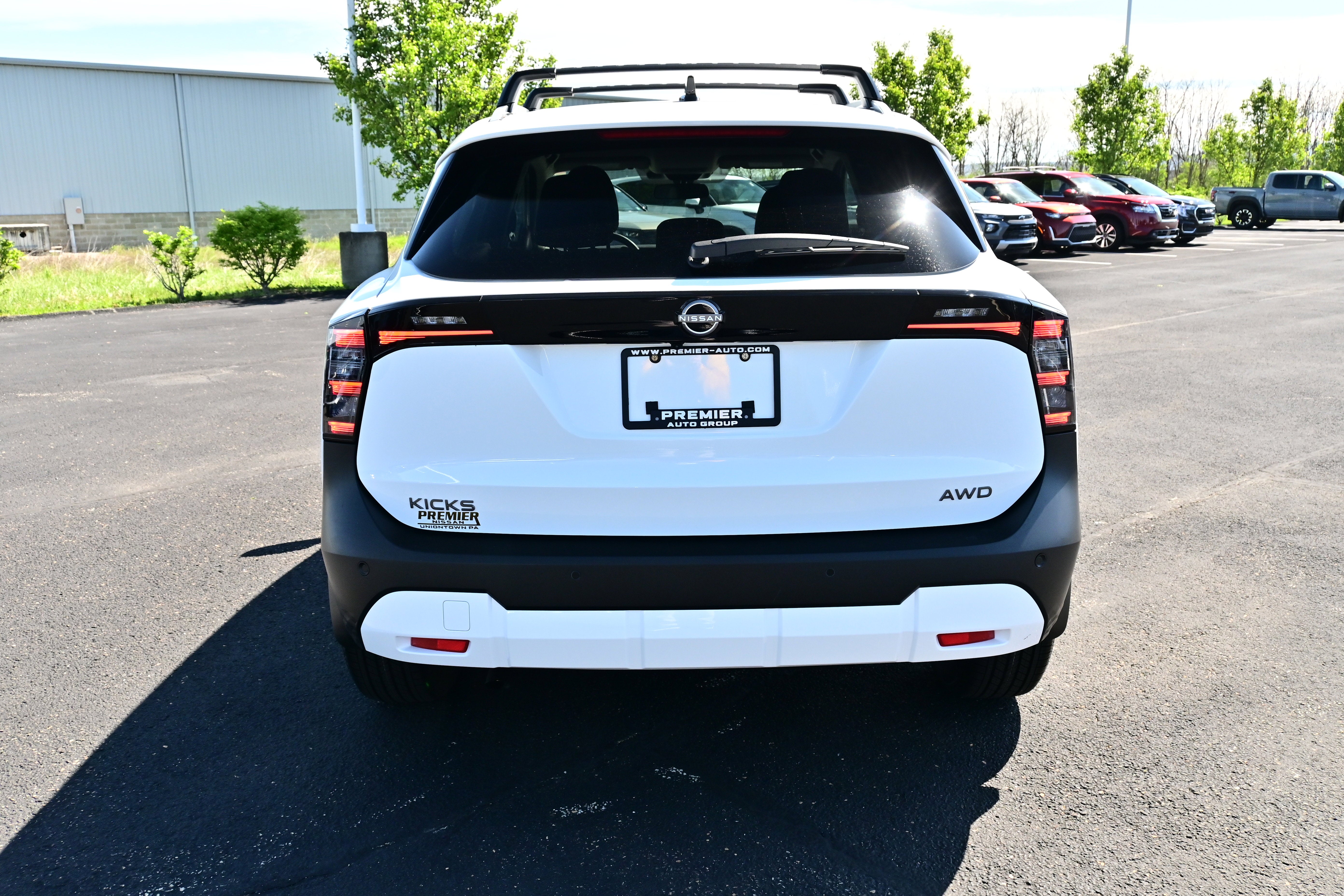 View vehicle photo 6