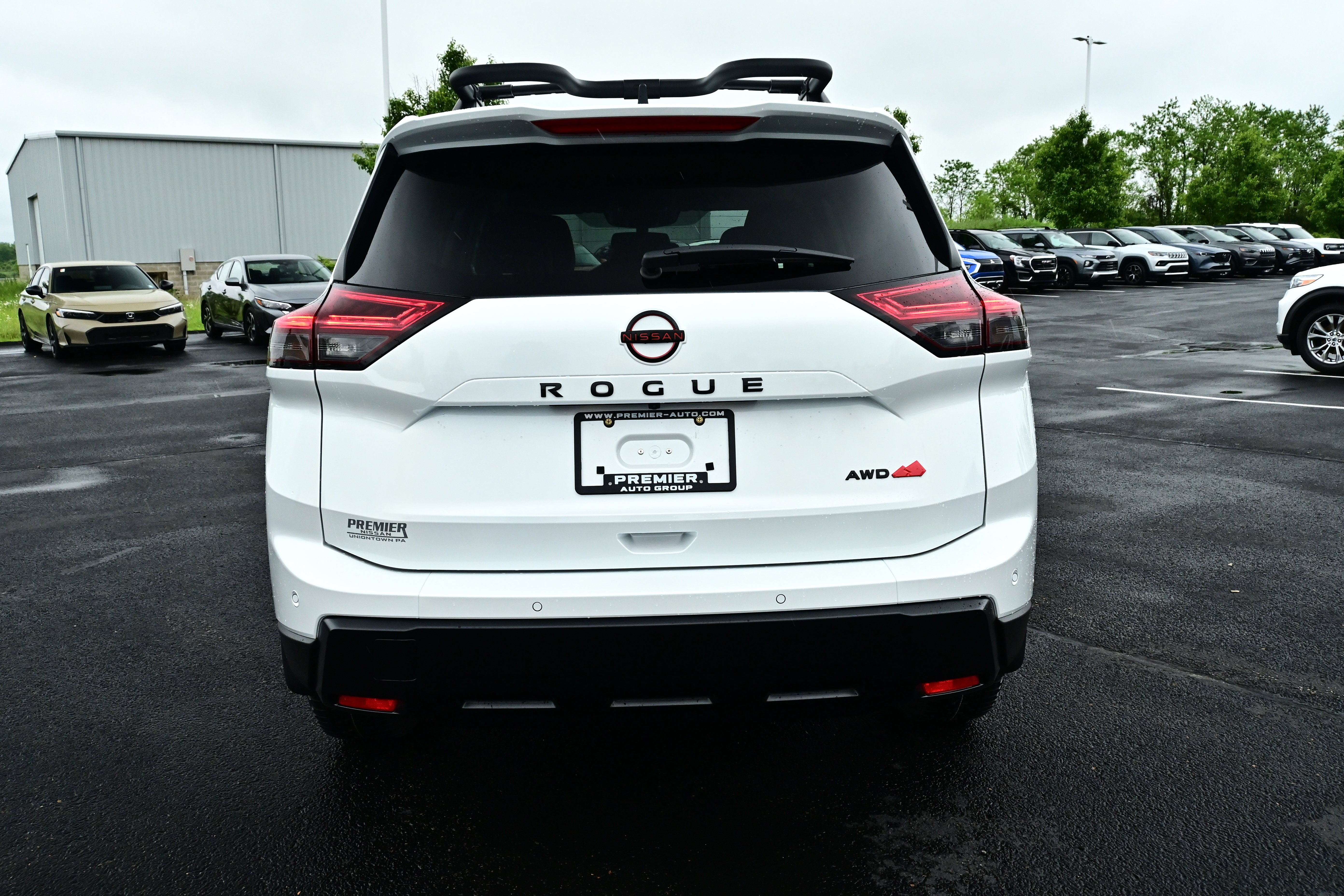 View vehicle photo 6