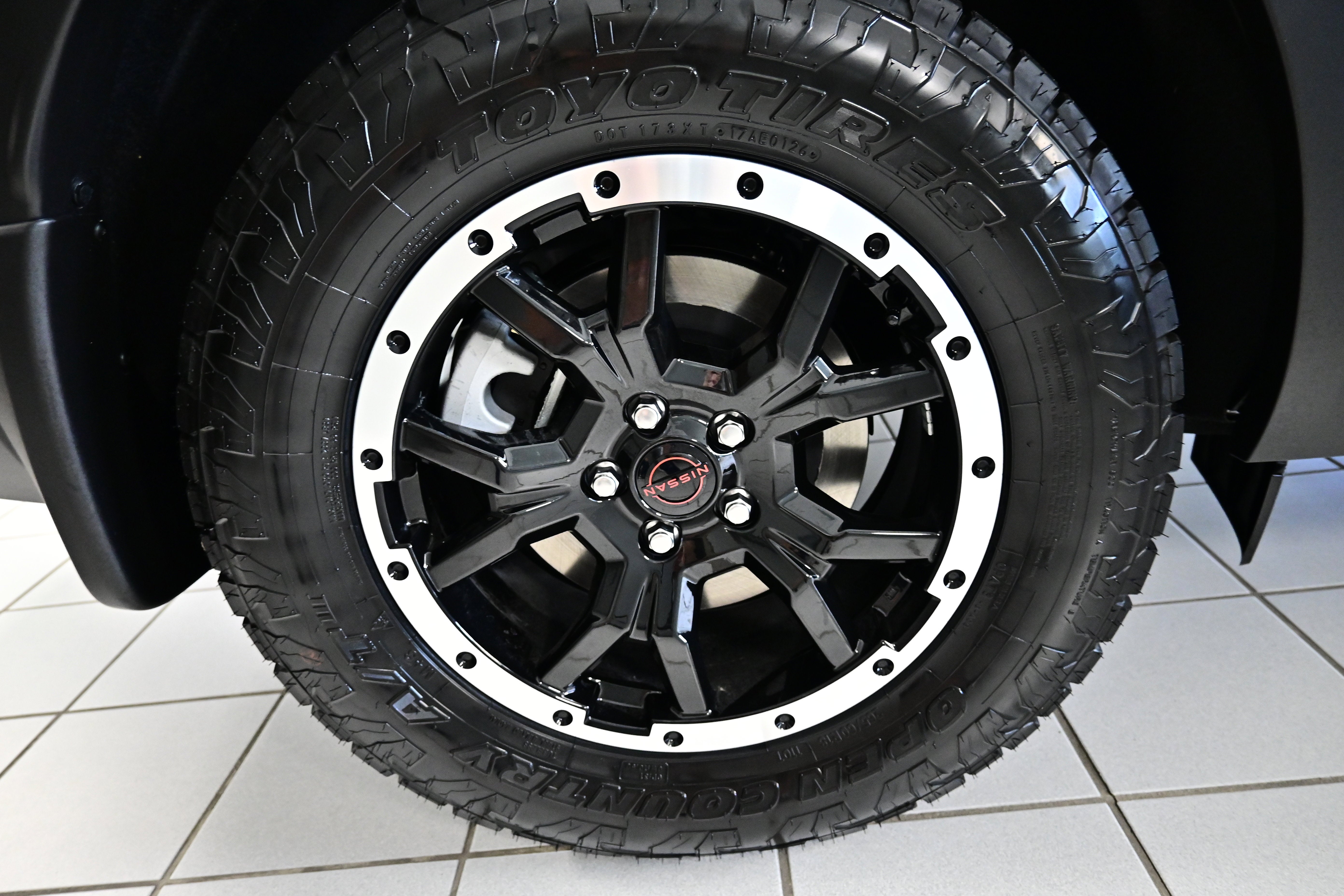 View vehicle photo 7