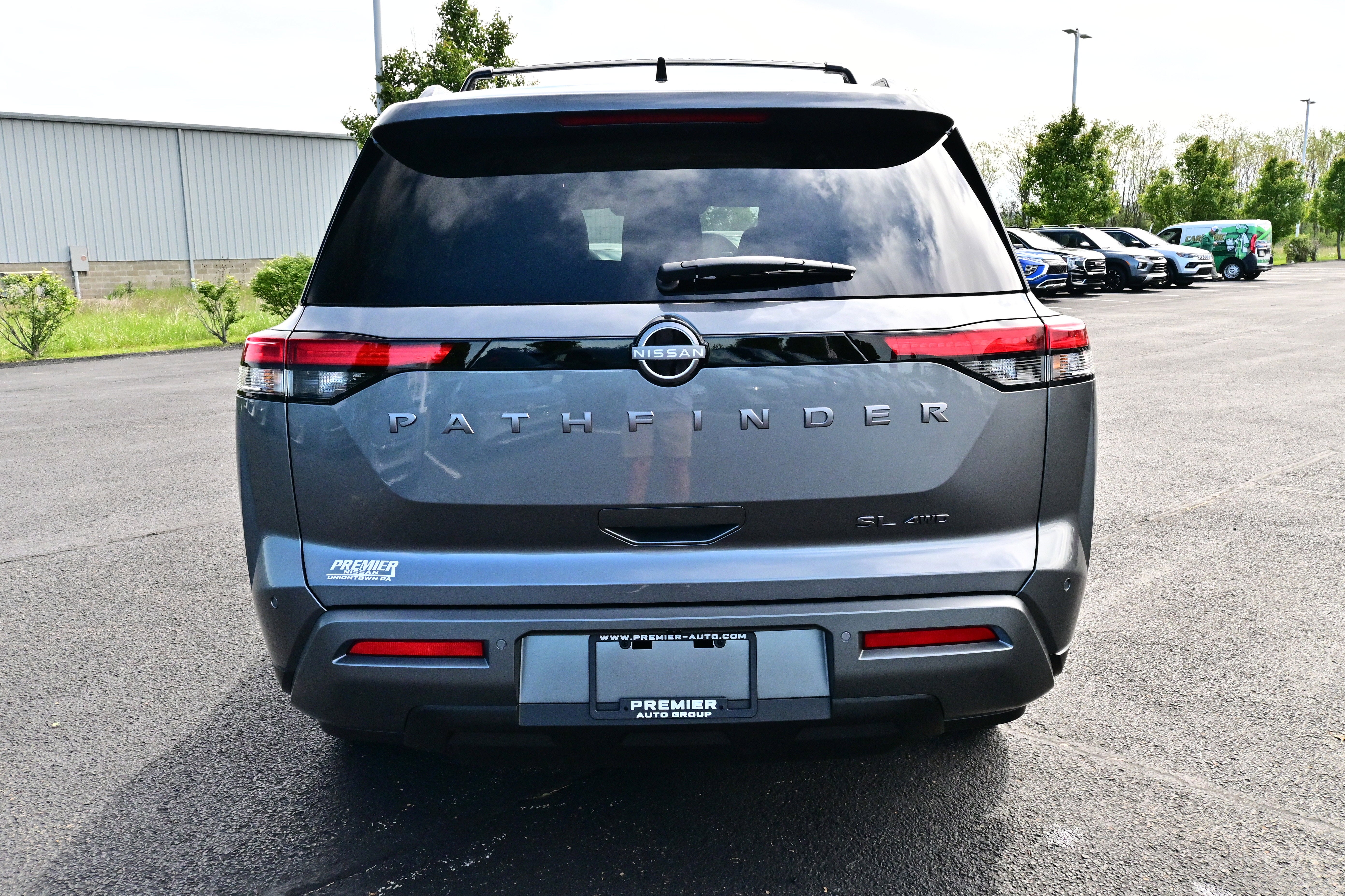 View vehicle photo 6
