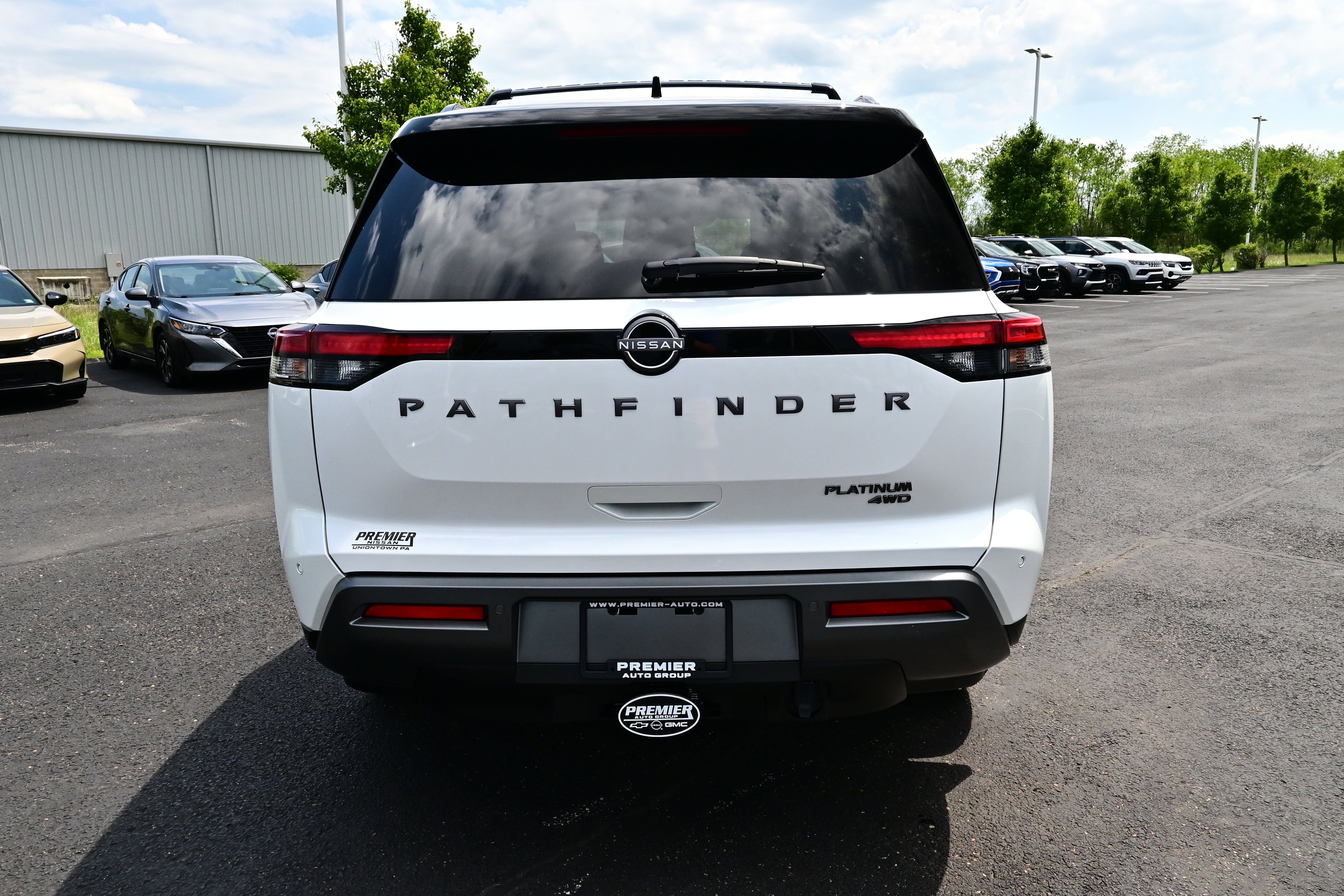 View vehicle photo 6