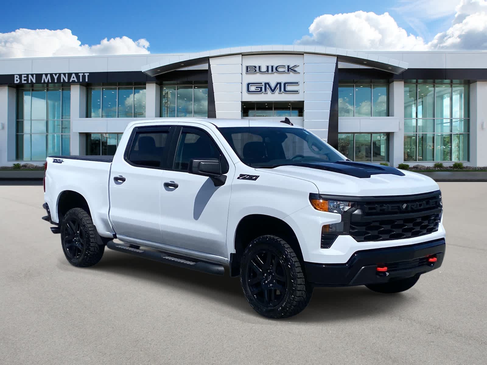 Summit White 2025 Chevrolet Silverado 1500 Pickup Truck Four-Wheel Drive 8-Speed Automatic