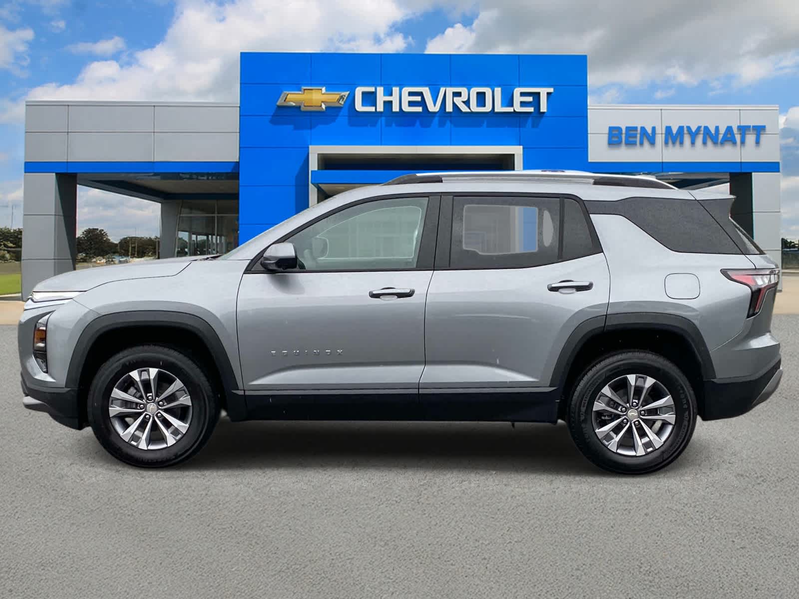 View vehicle photo 3
