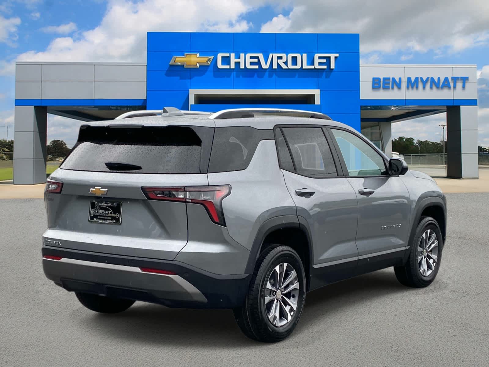 View vehicle photo 6