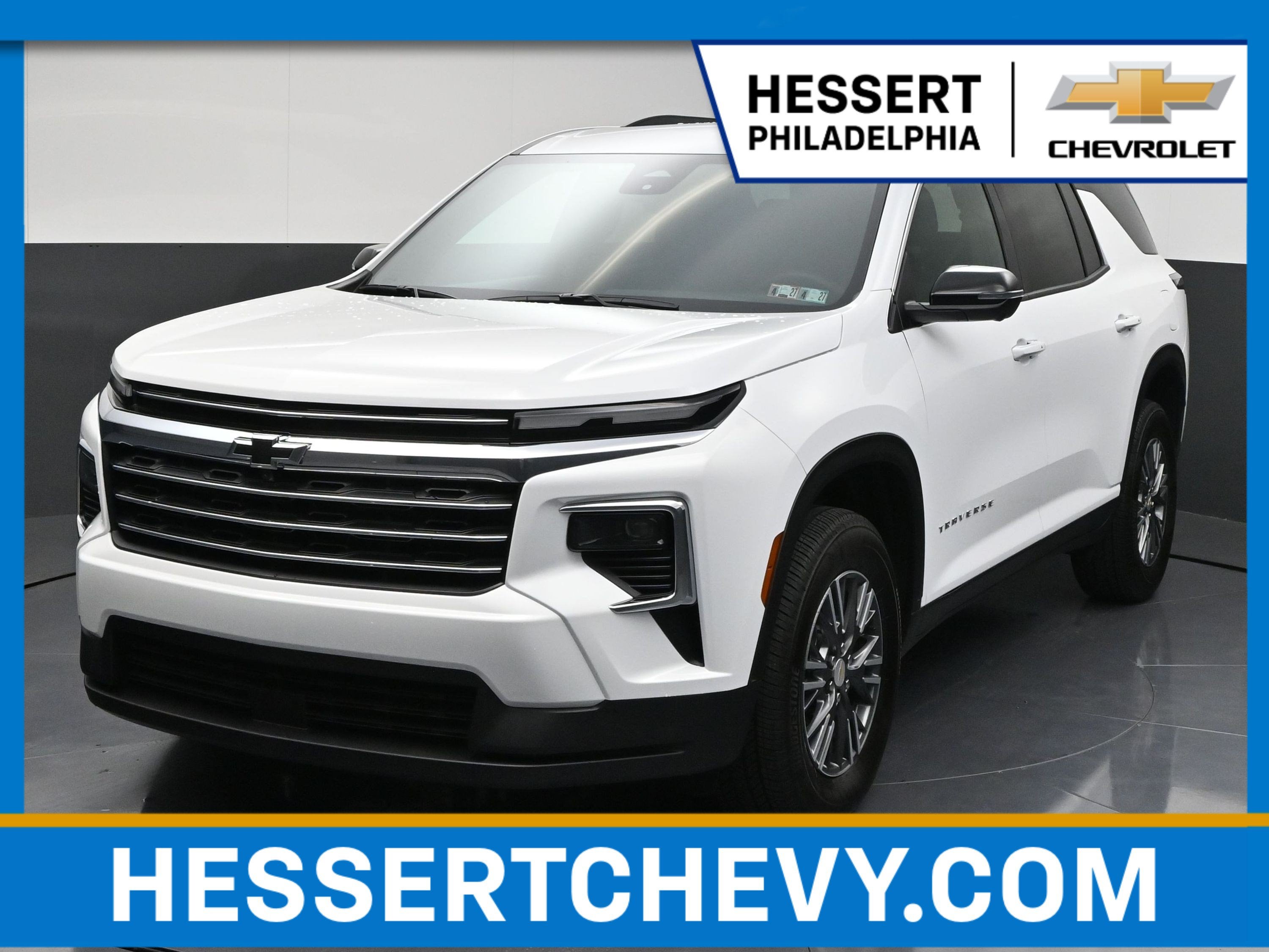 Summit White 2026 Chevrolet Traverse SUV / Crossover Front-Wheel Drive Automatic