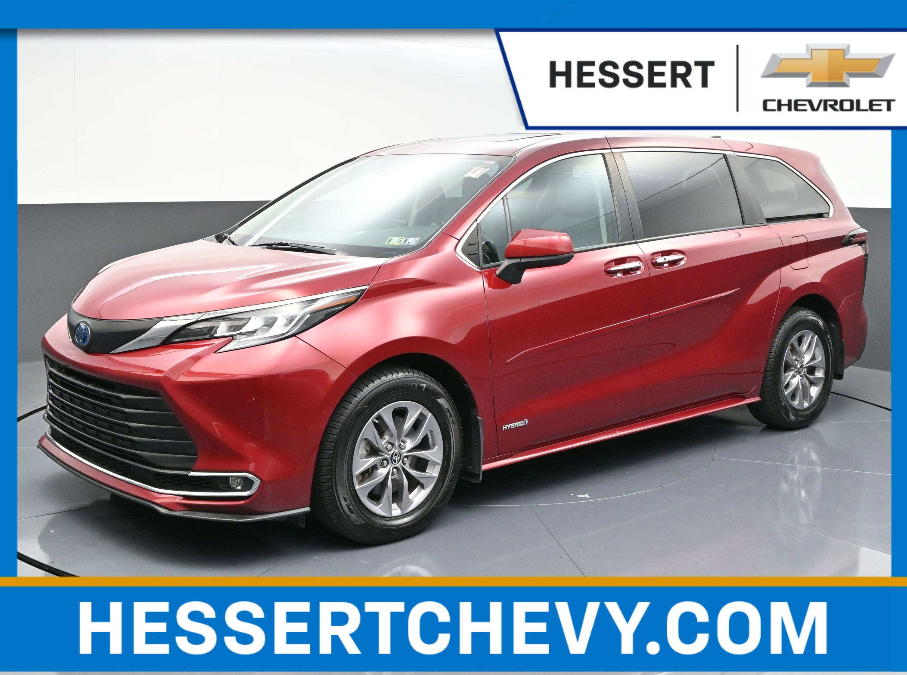 2021 Toyota Sienna XLE 7-Passenger FWD