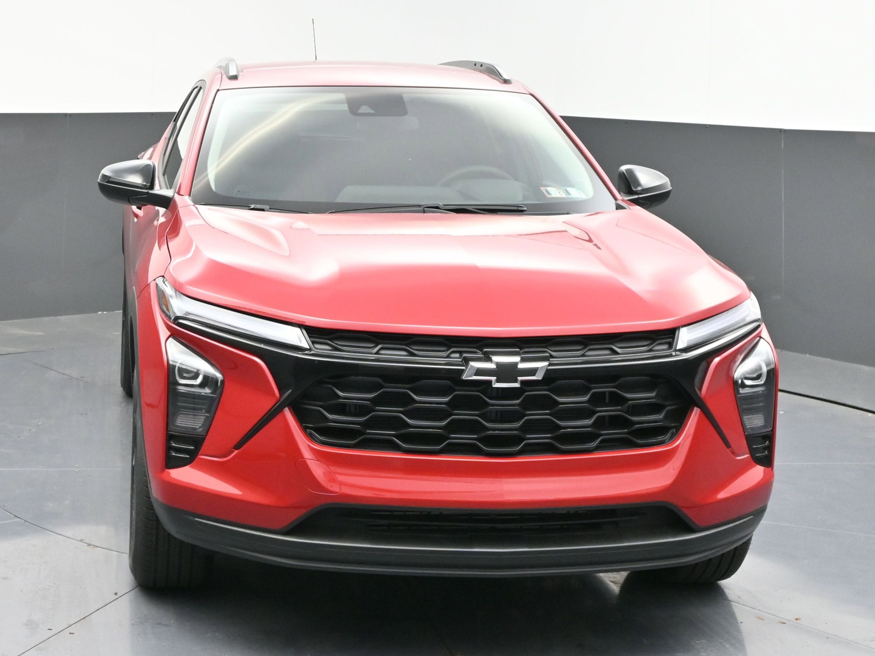 View vehicle photo 2