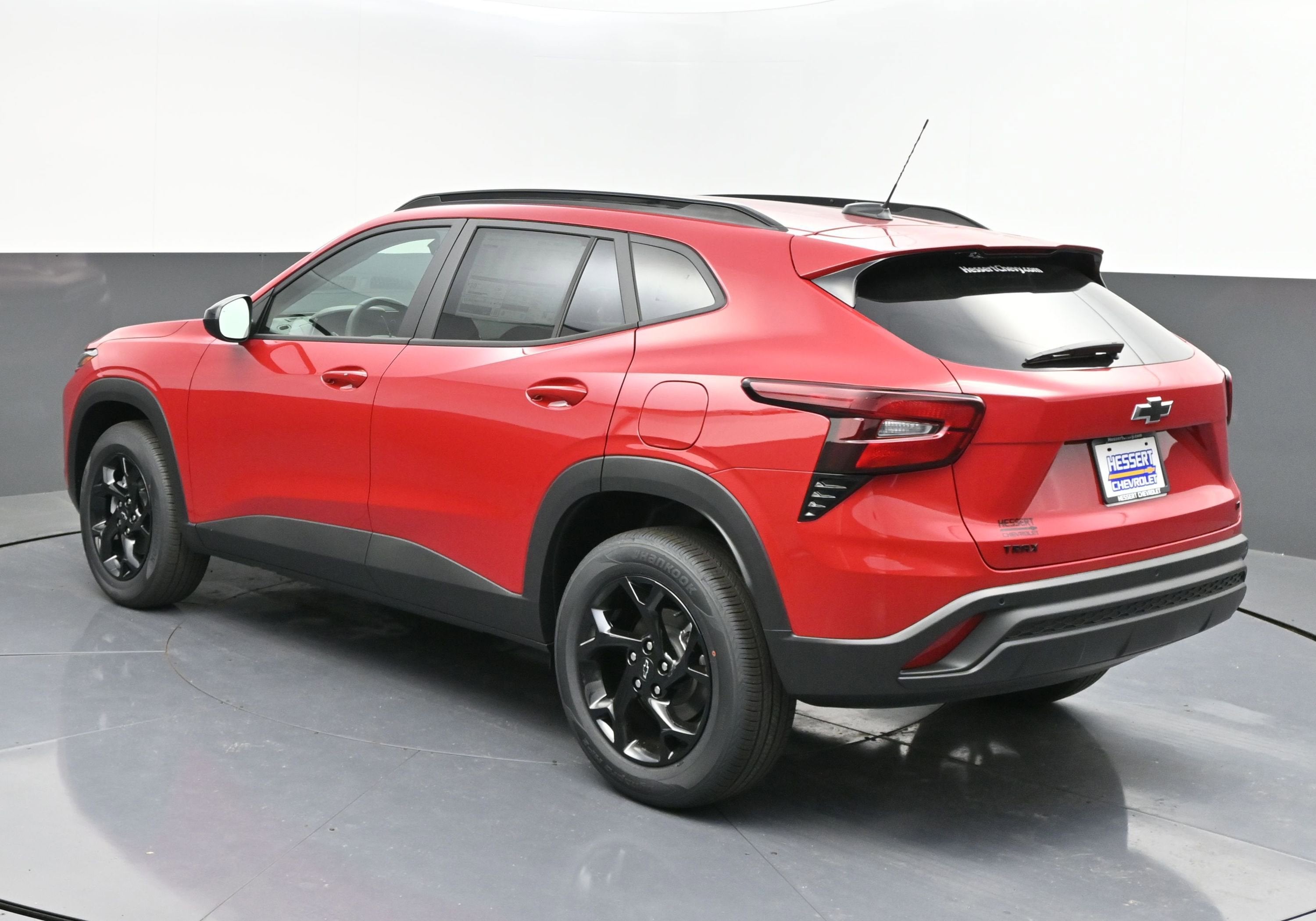 View vehicle photo 5