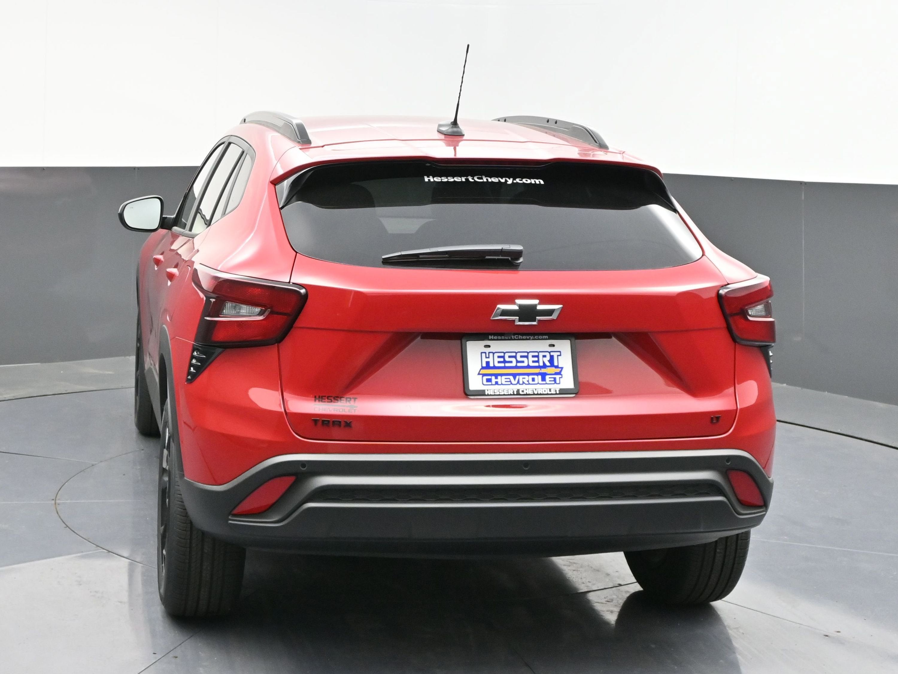 View vehicle photo 6