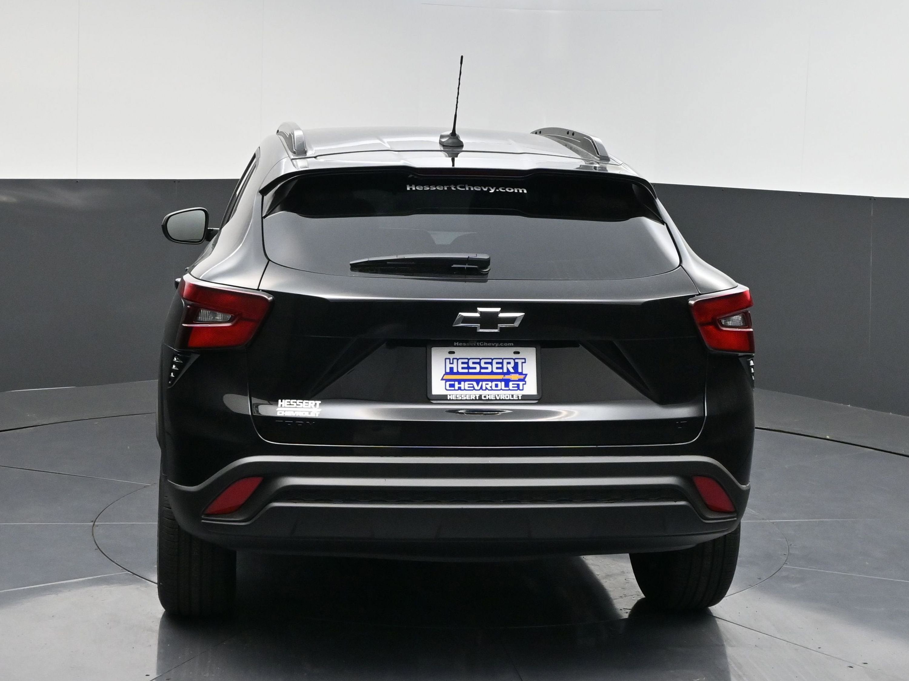 View vehicle photo 6