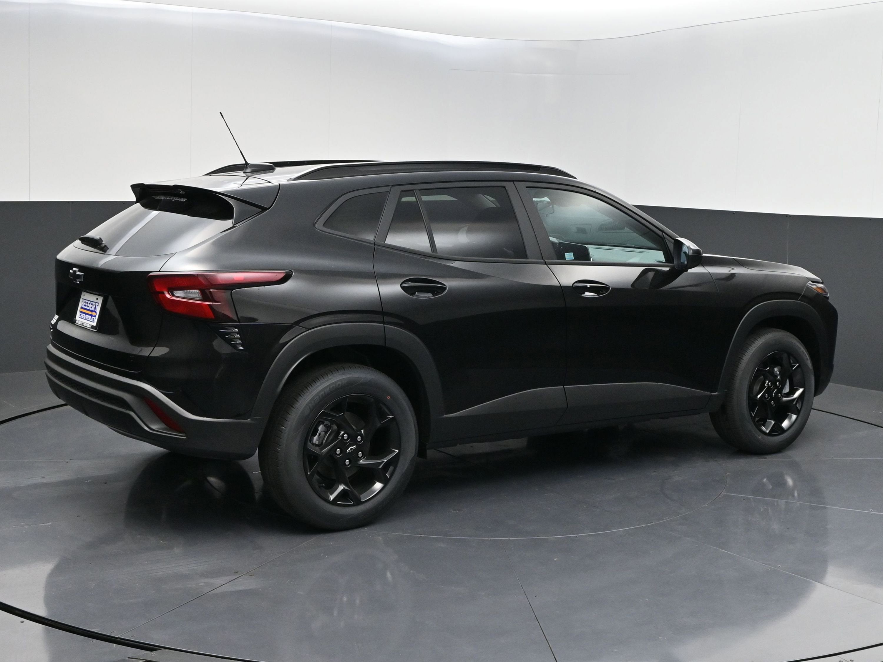 View vehicle photo 7