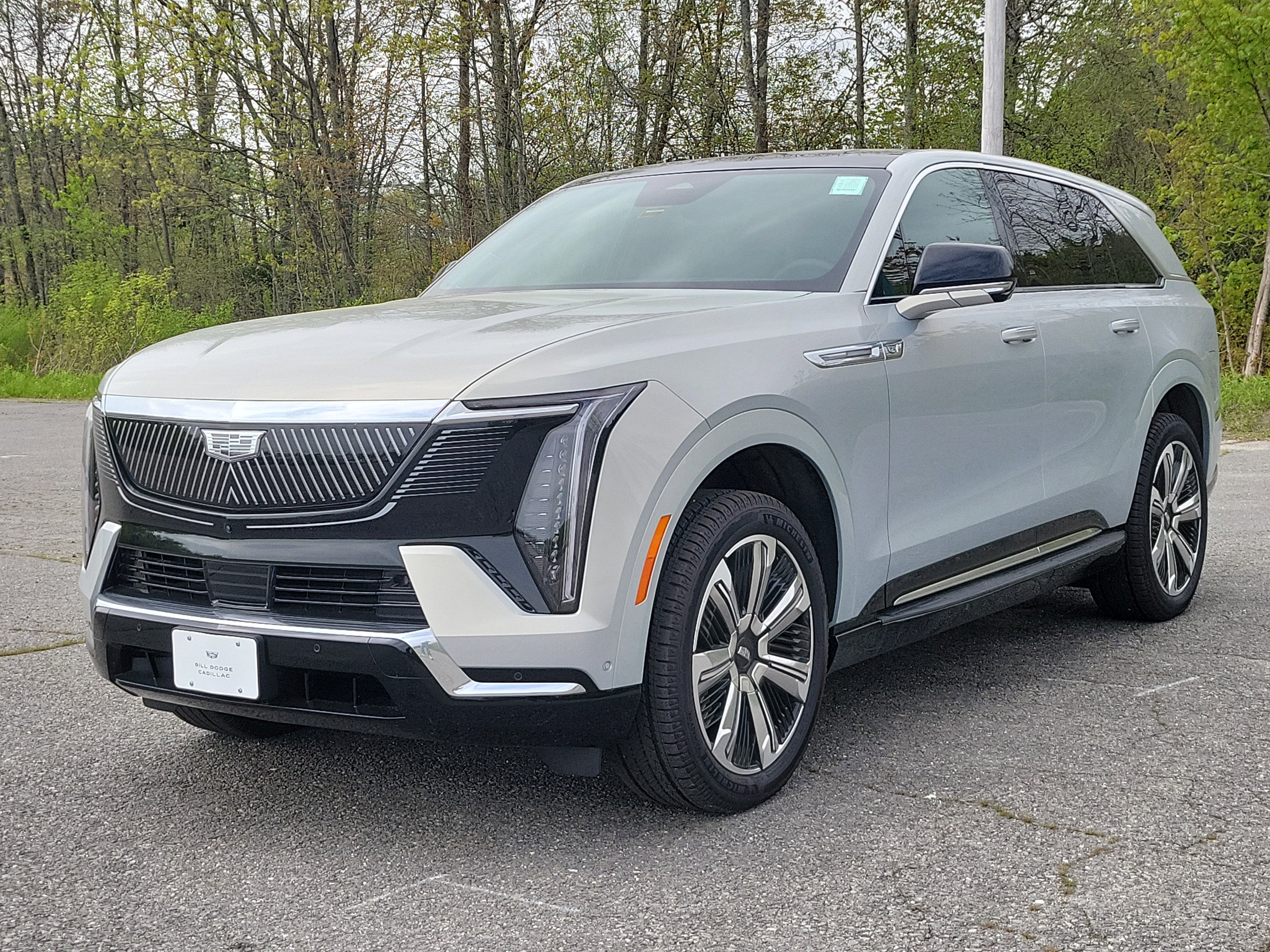 Flare Metallic 2025 Cadillac Escalade IQ Luxury 2 AWD SUV / Crossover All-Wheel Drive Automatic
