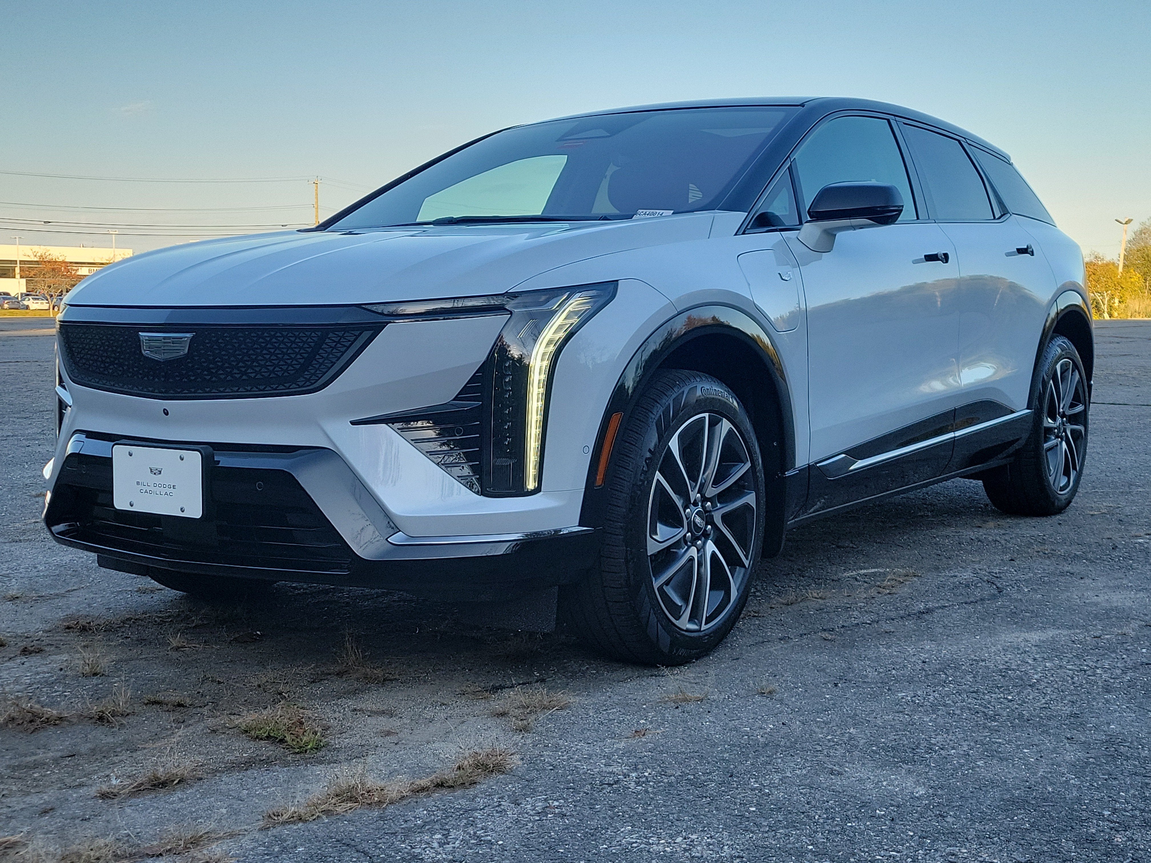Vibrant White Tricoat 2027 Cadillac OPTIQ SUV / Crossover All-Wheel Drive Automatic