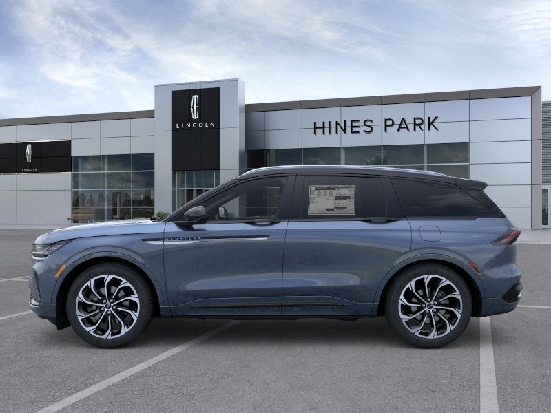View vehicle photo 3