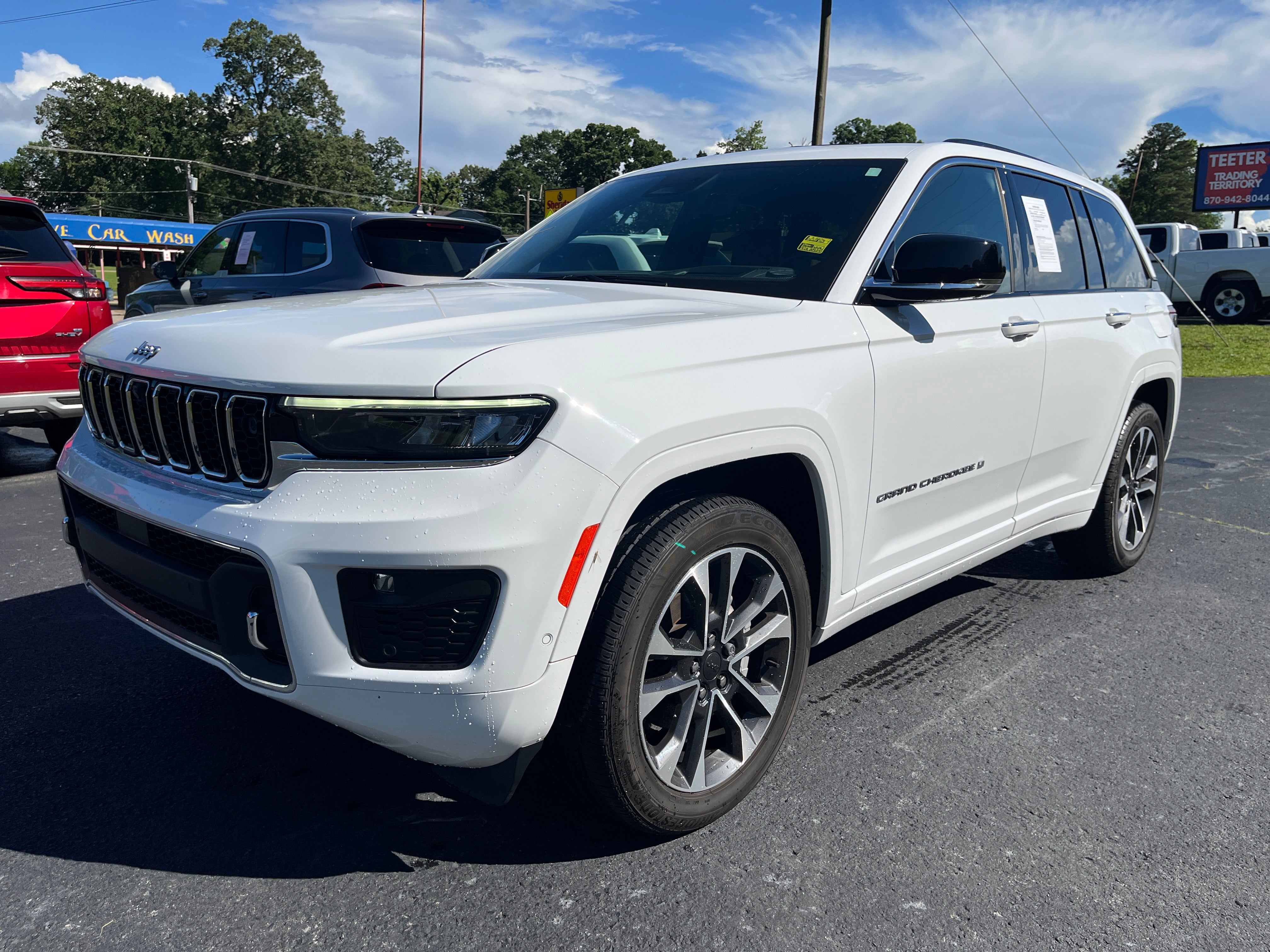  2022 Jeep Grand Cherokee Overland 4WD   