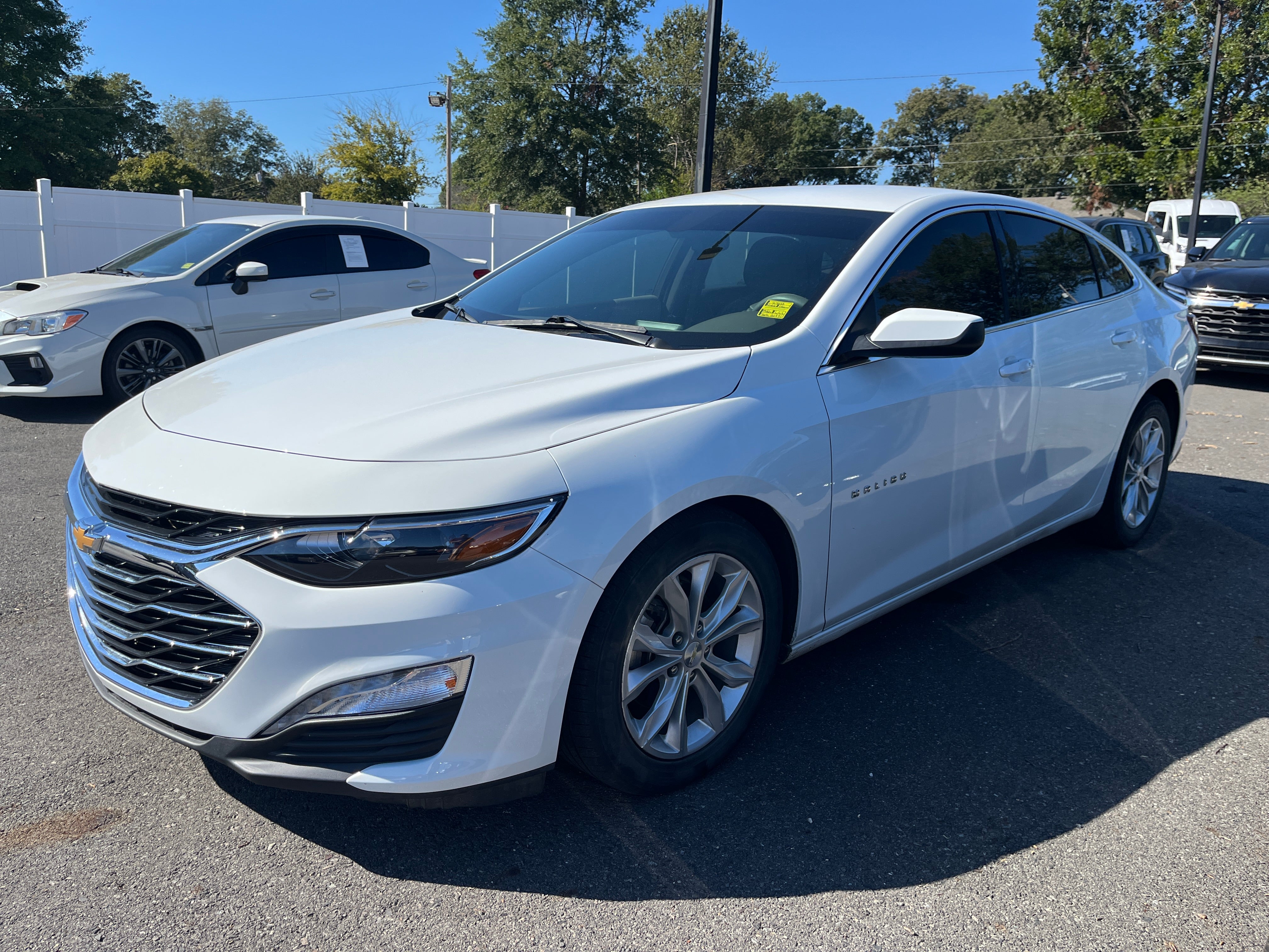 Summit White 2022 Chevrolet Malibu Sedan Front-Wheel Drive Automatic