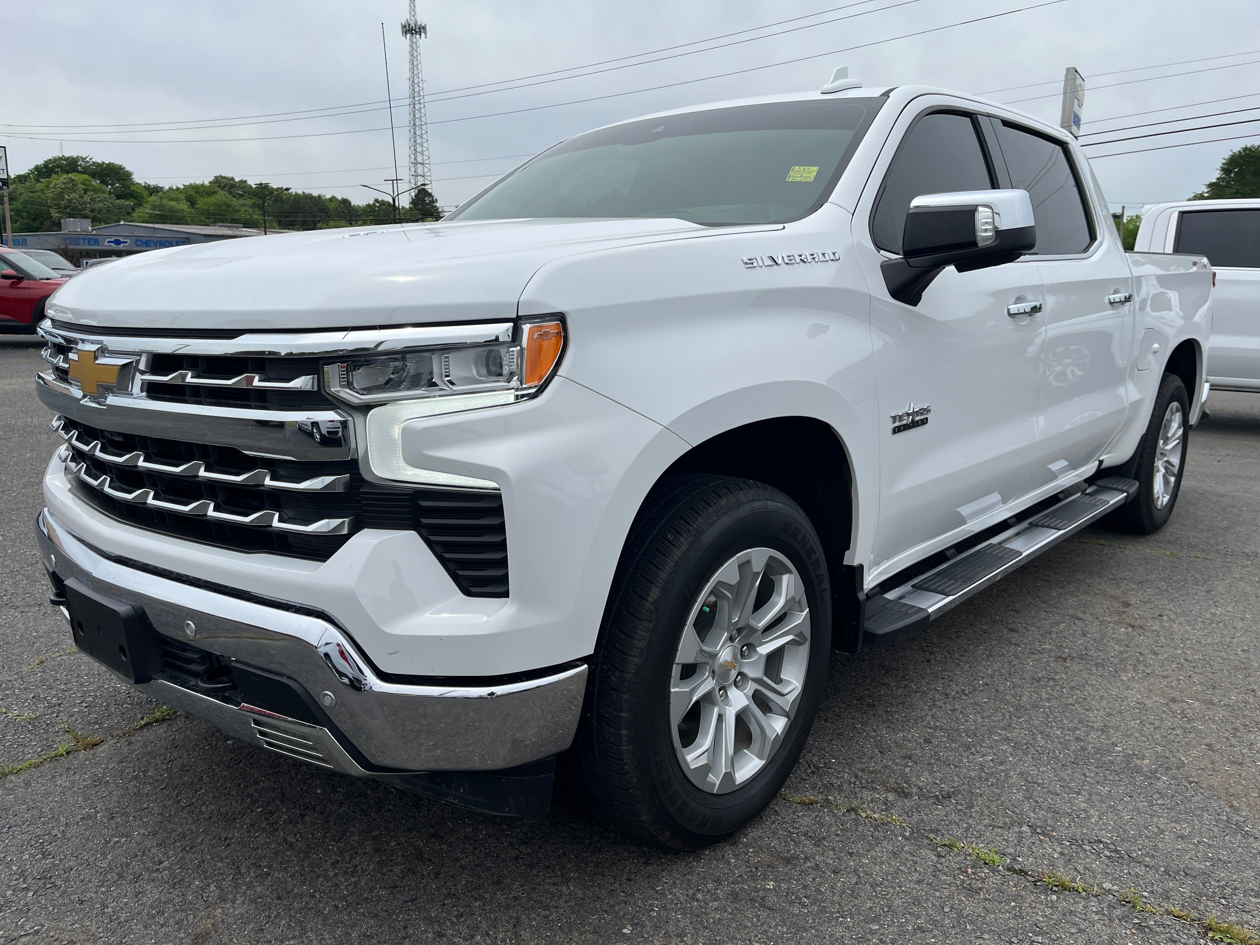  2025 Chevrolet Silverado 1500 LTZ Crew Cab 4WD   