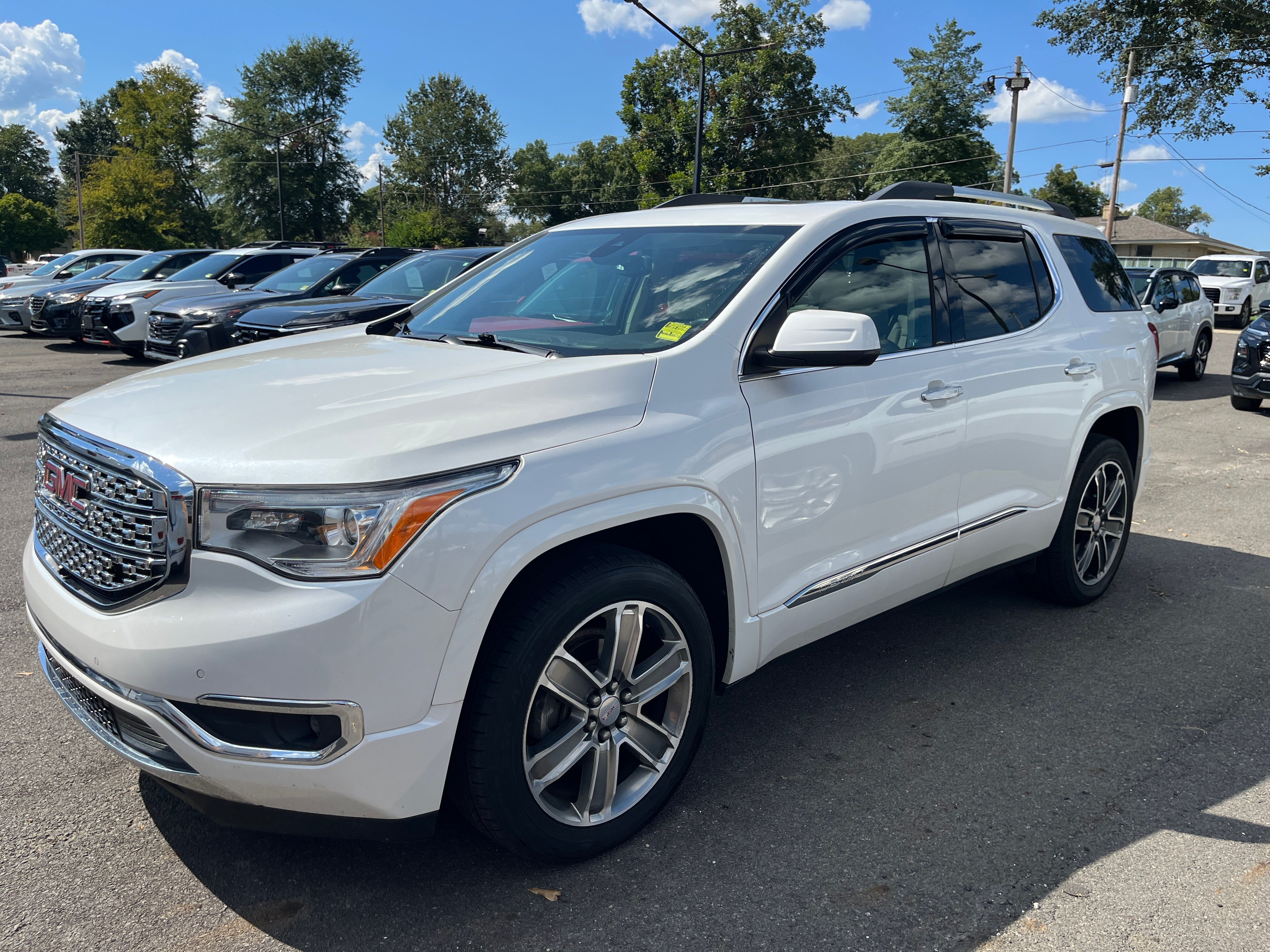 White Frost Tricoat 2018 GMC Acadia SUV / Crossover Front-Wheel Drive Automatic