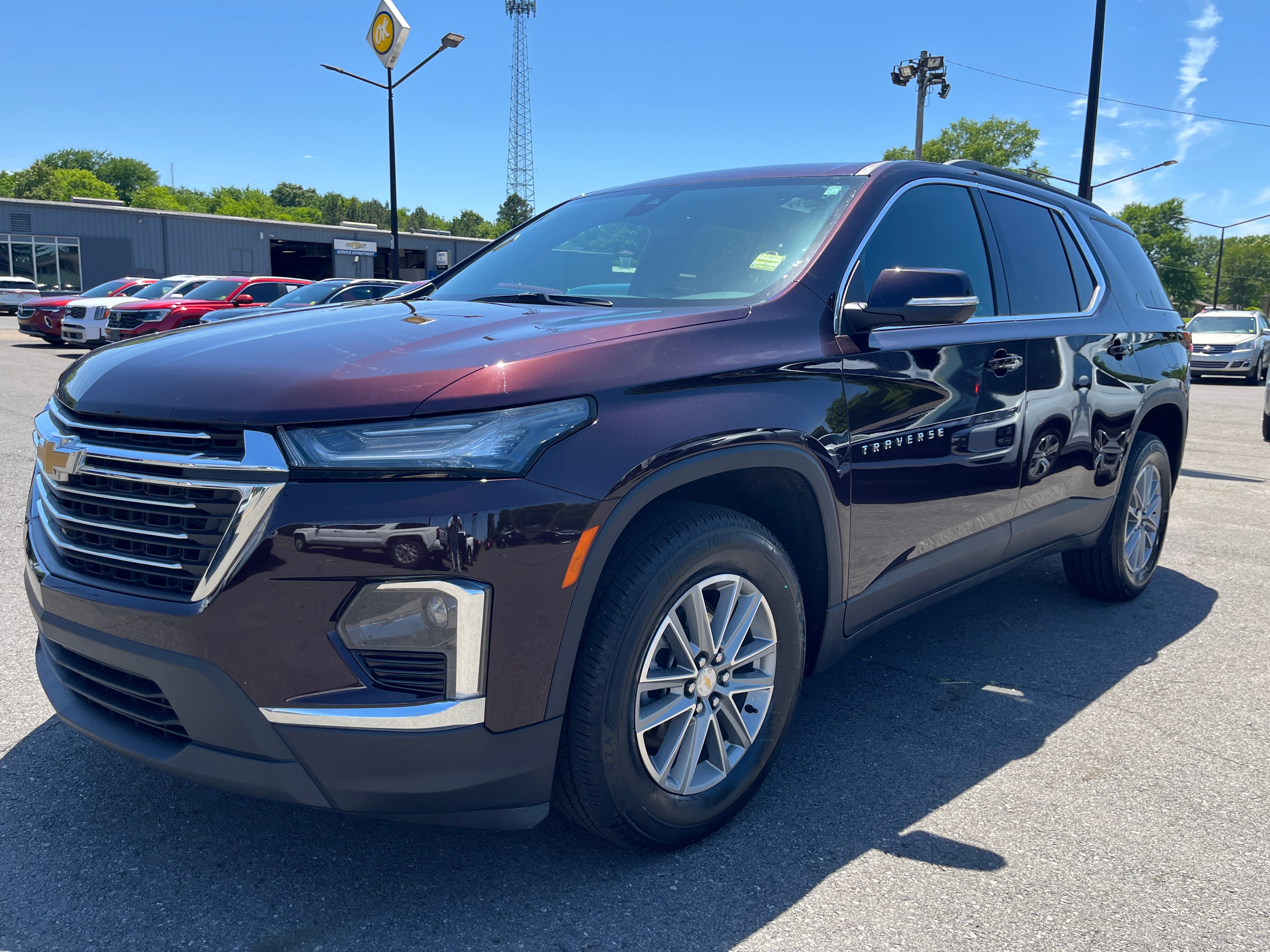 2023 Chevrolet Traverse LT Cloth FWD    