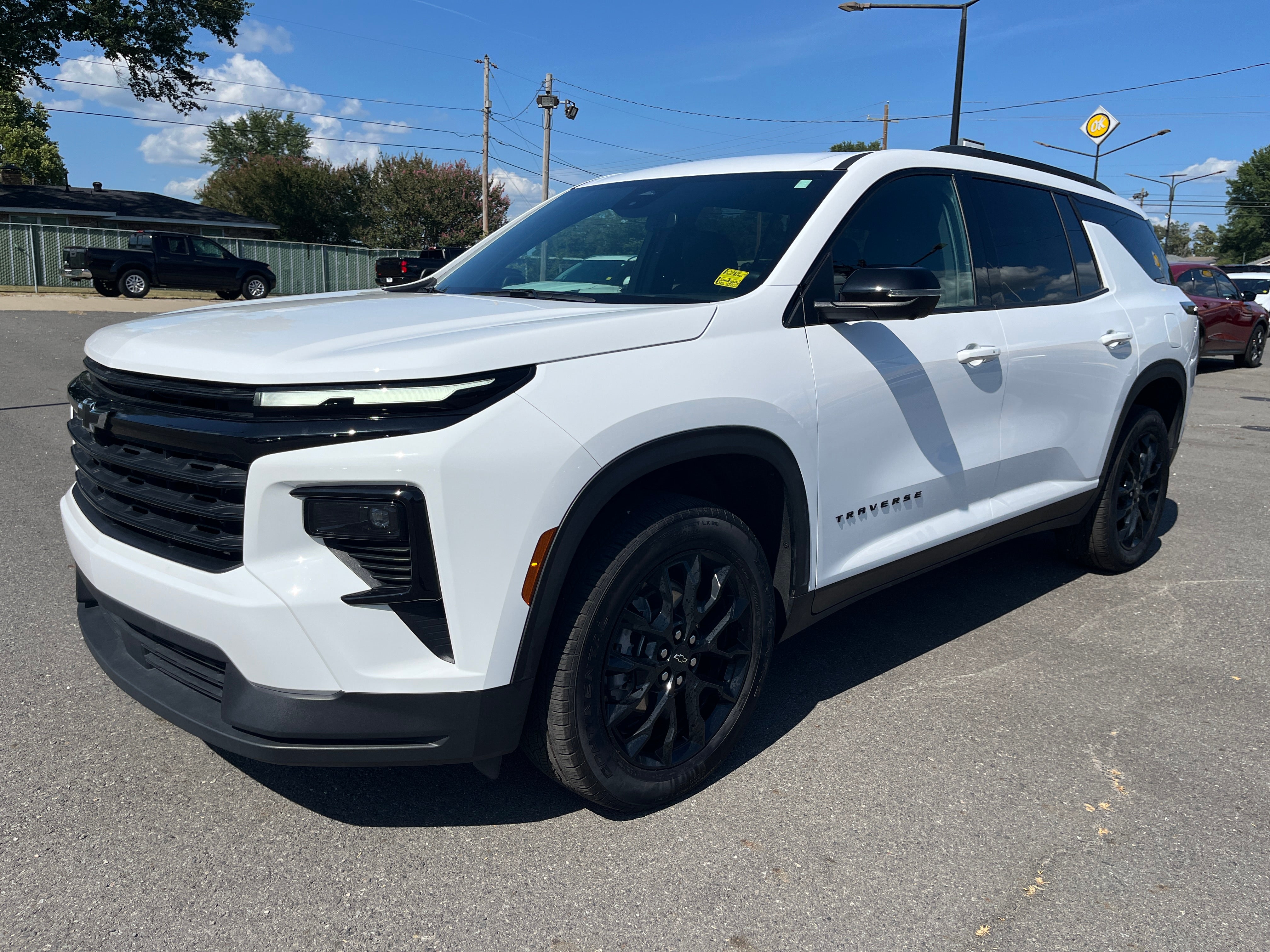  2025 Chevrolet Traverse LT FWD   