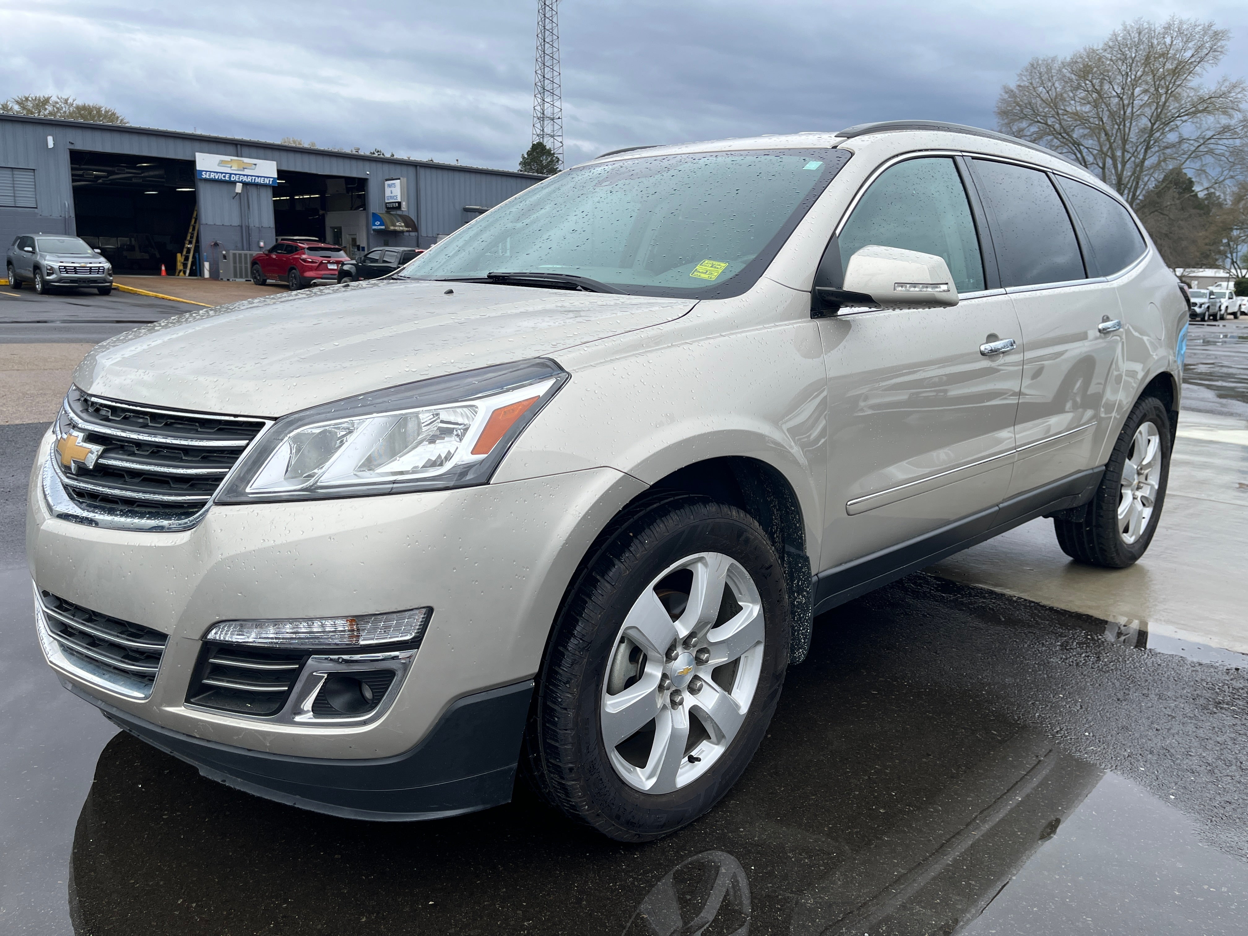 Champagne Silver Metallic 2017 Chevrolet Traverse Premier FWD SUV / Crossover Front-Wheel Drive Automatic