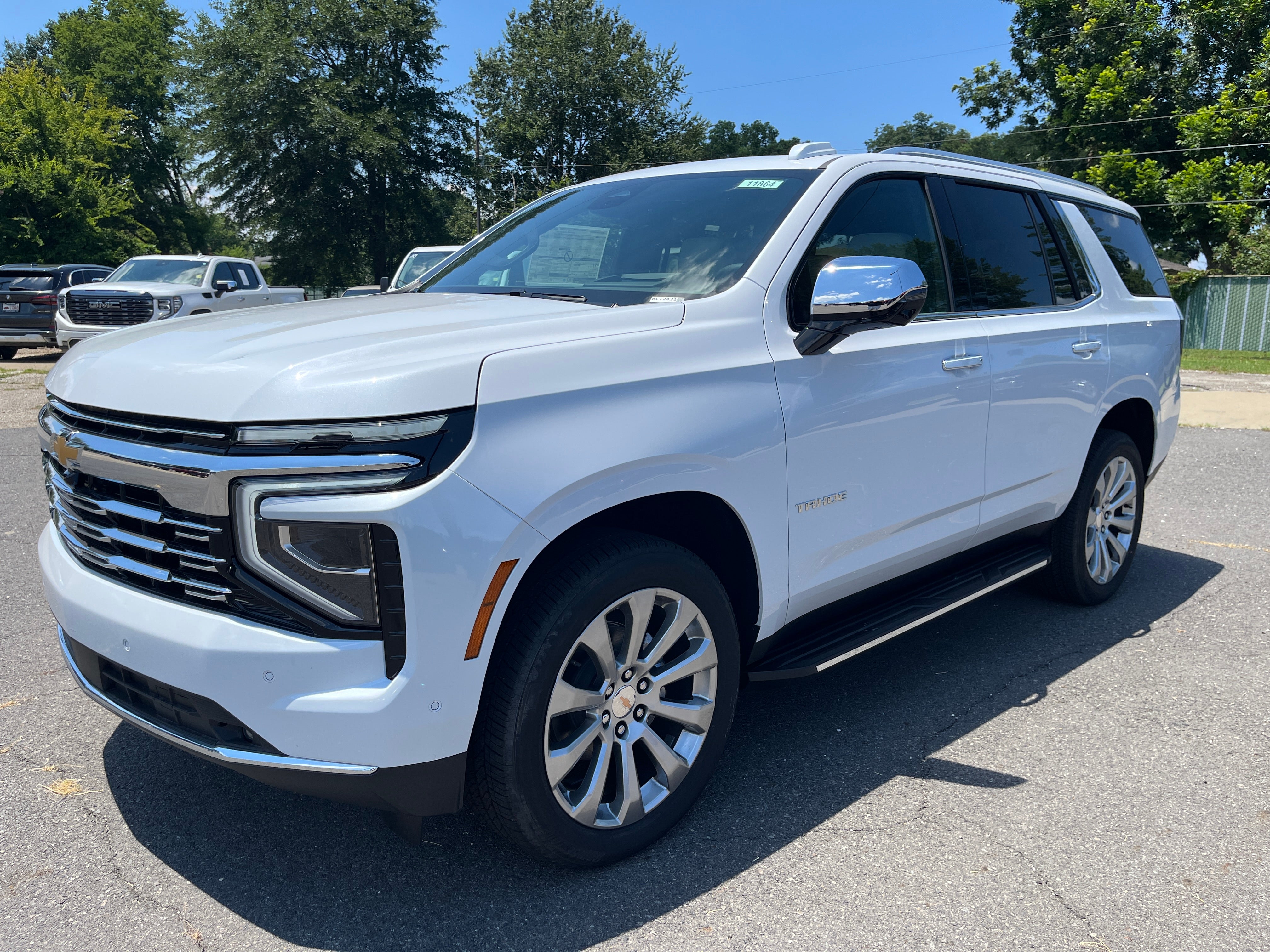Polar White Tricoat 2026 Chevrolet Tahoe SUV / Crossover Four-Wheel Drive Automatic
