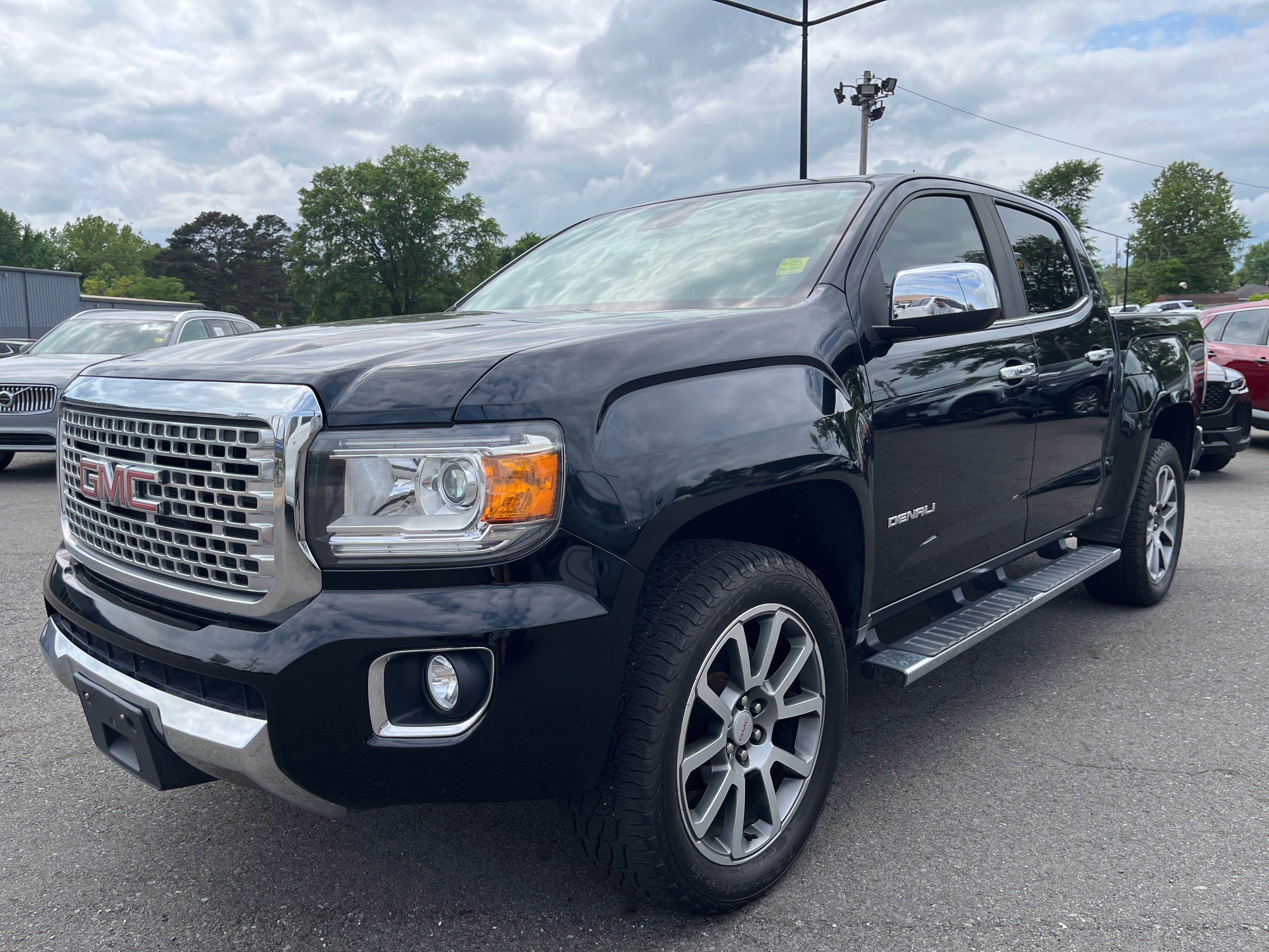 Onyx Black 2019 GMC Canyon Denali Crew Cab 4WD Pickup Truck Four-Wheel Drive Automatic