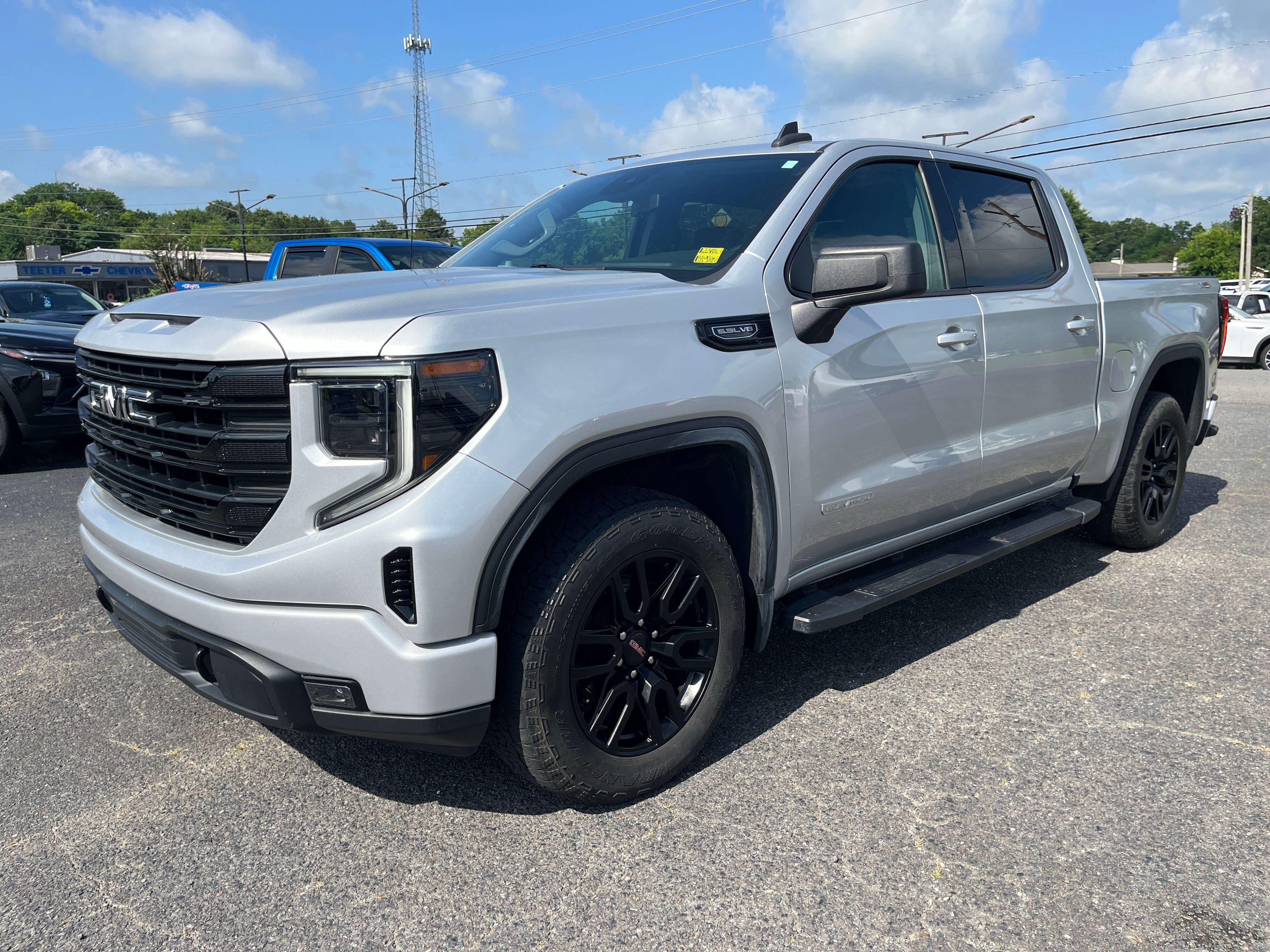  2022 GMC Sierra 1500 Elevation Crew Cab 4WD   