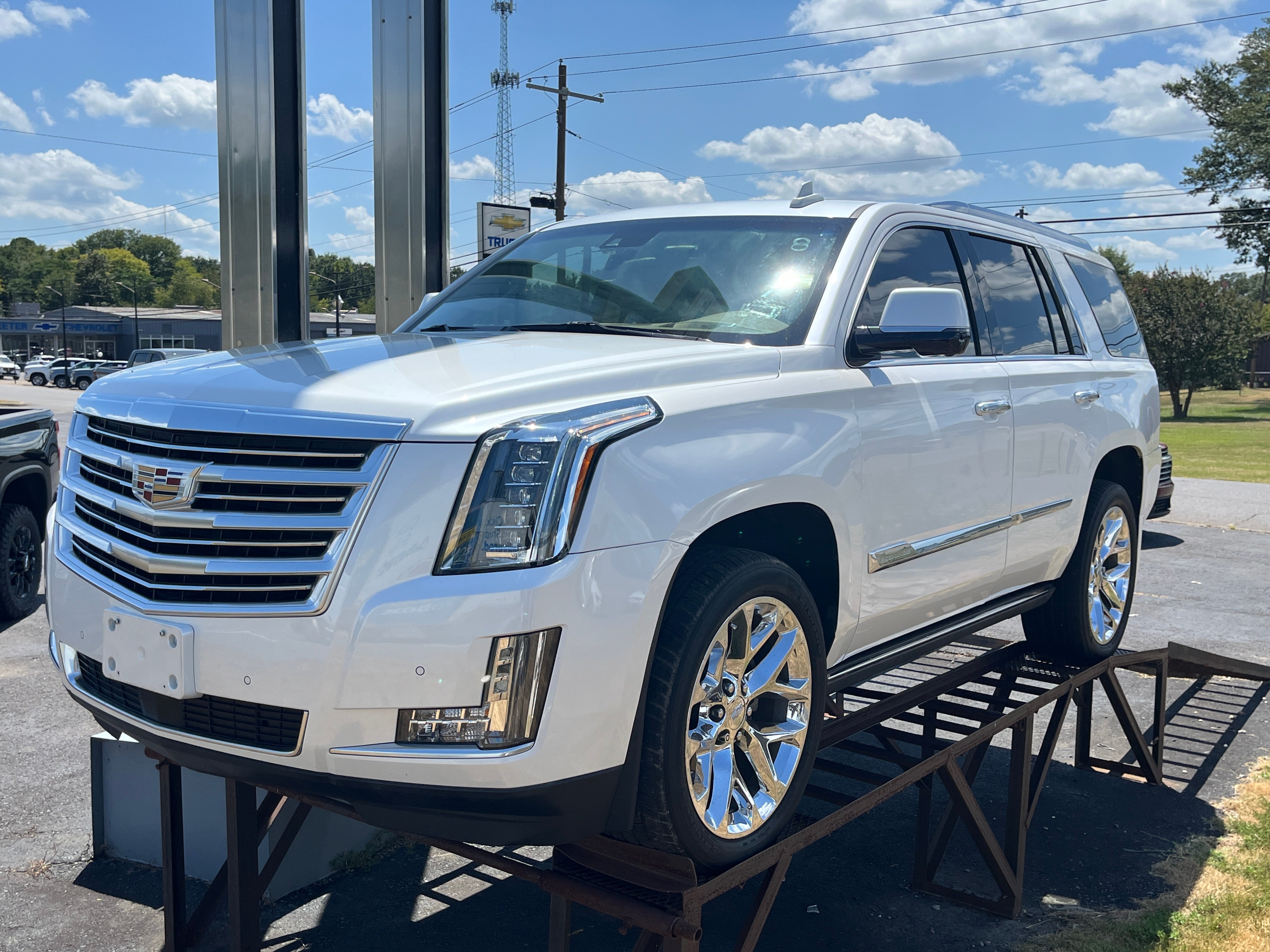  2016 Cadillac Escalade Platinum 4WD   