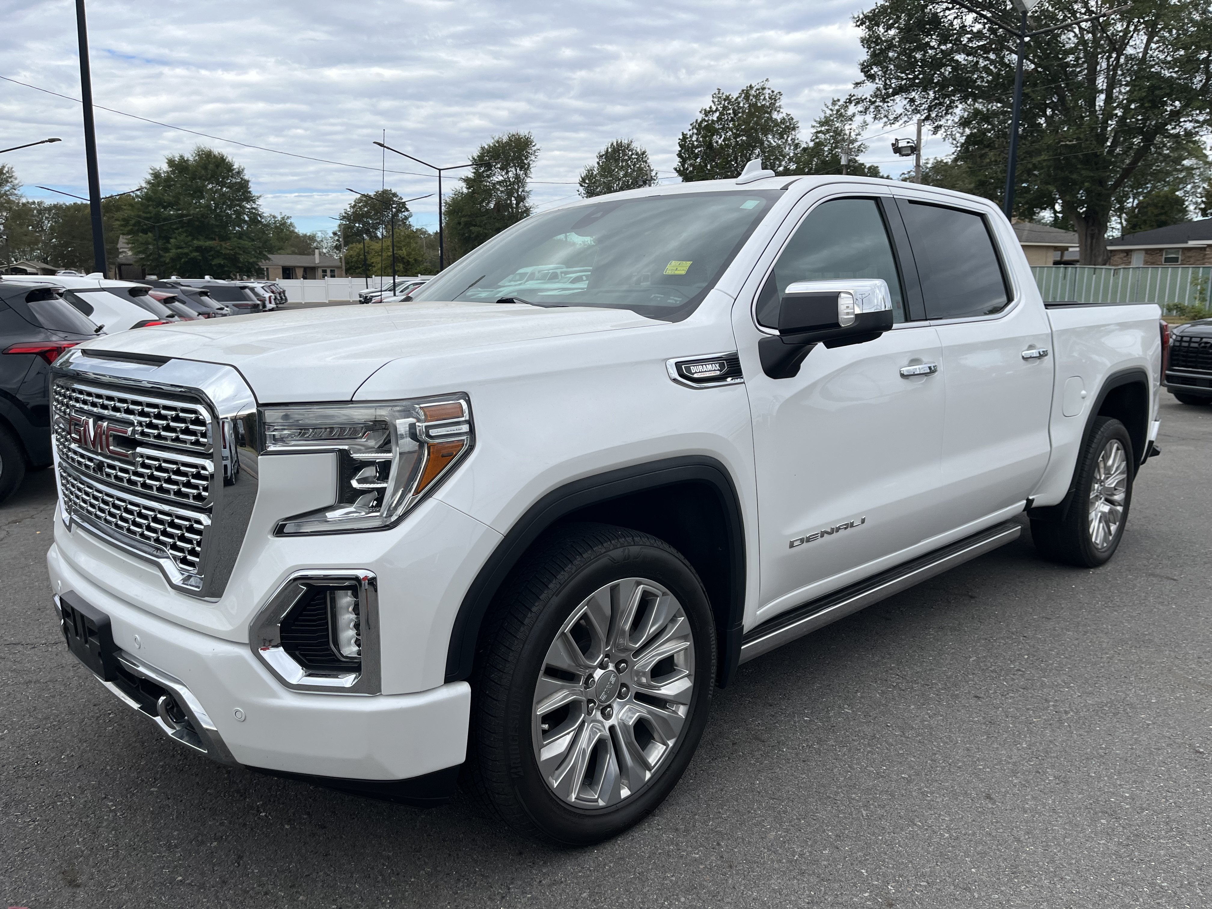 2020 GMC Sierra 1500 Denali Crew Cab 4WD