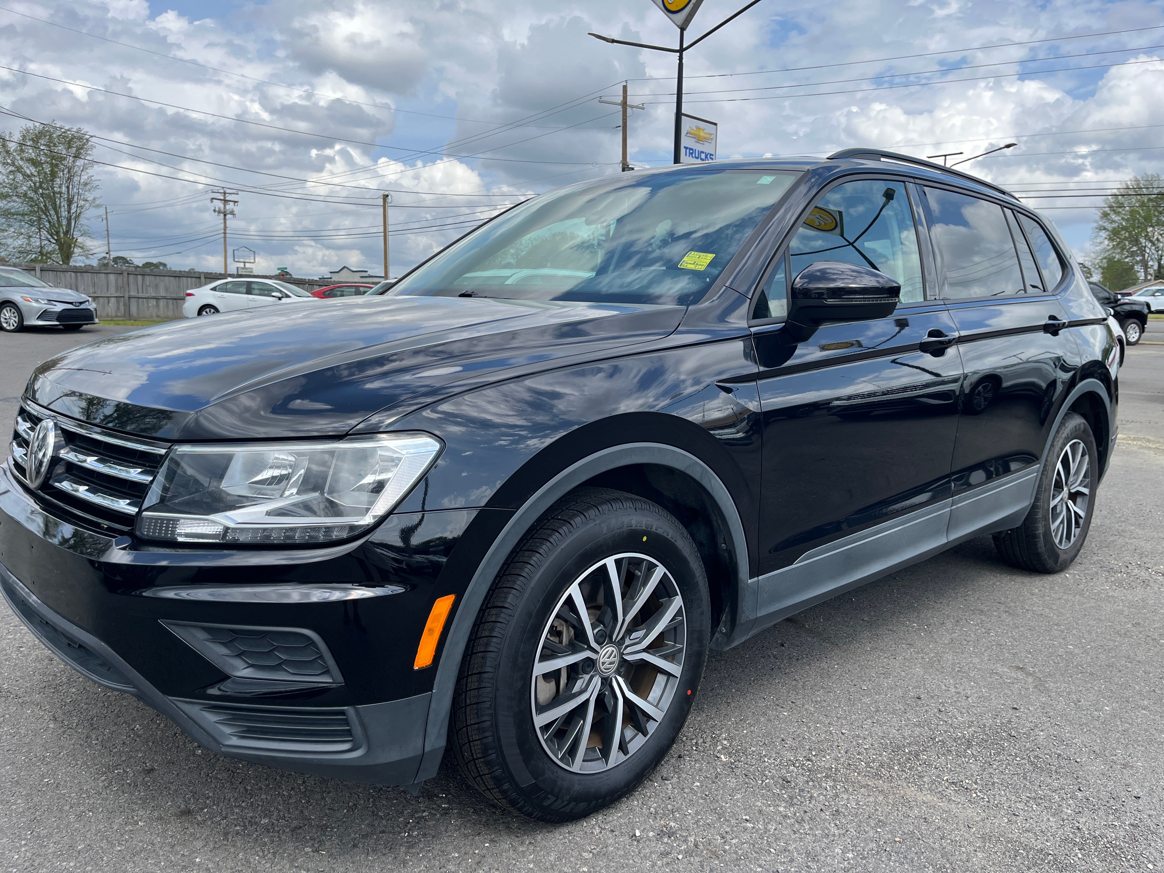 Black 2021 Volkswagen Tiguan S FWD SUV / Crossover Front-Wheel Drive Automatic