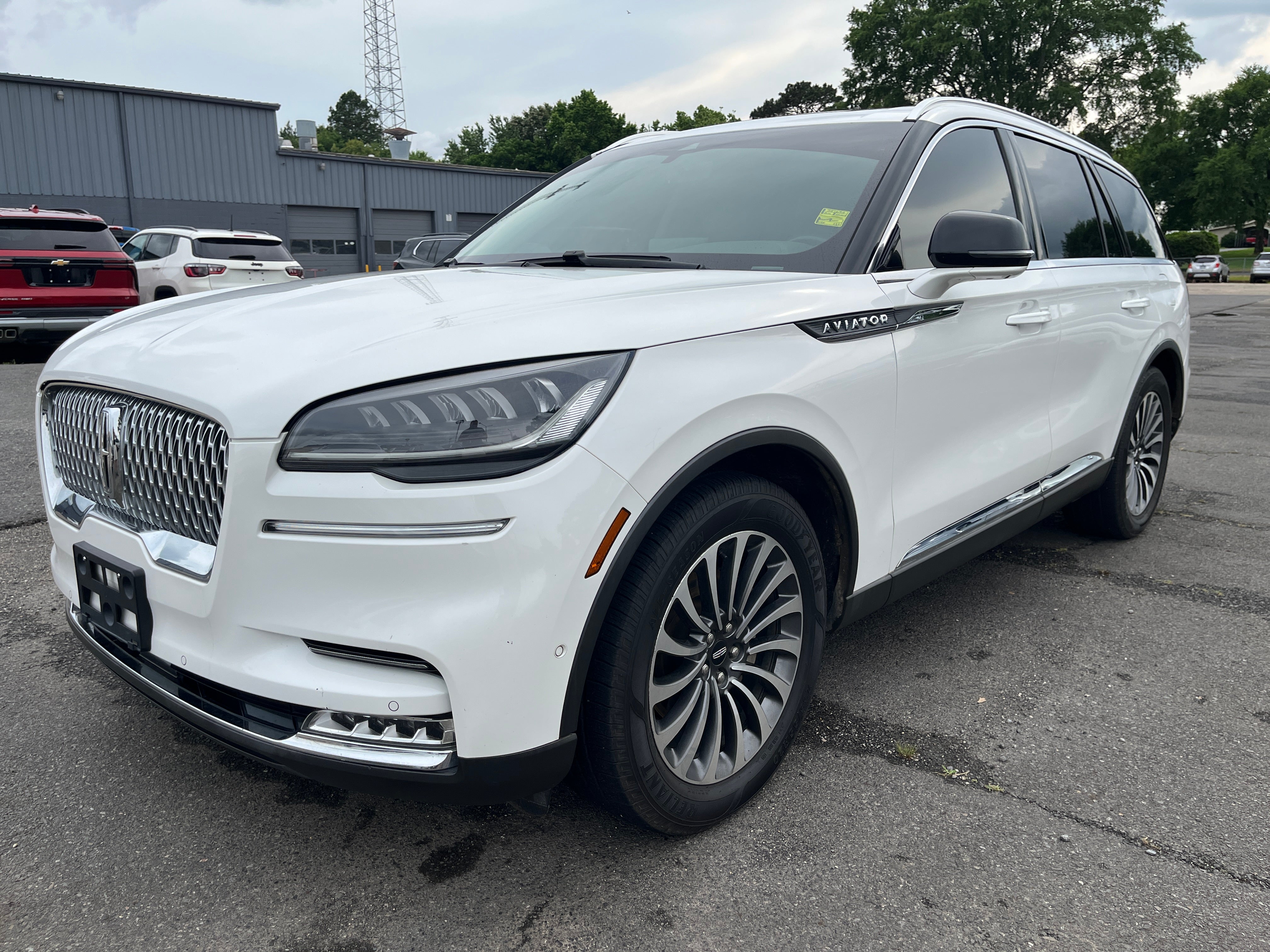 White 2020 Lincoln Aviator Reserve RWD SUV / Crossover Rear-Wheel Drive Automatic