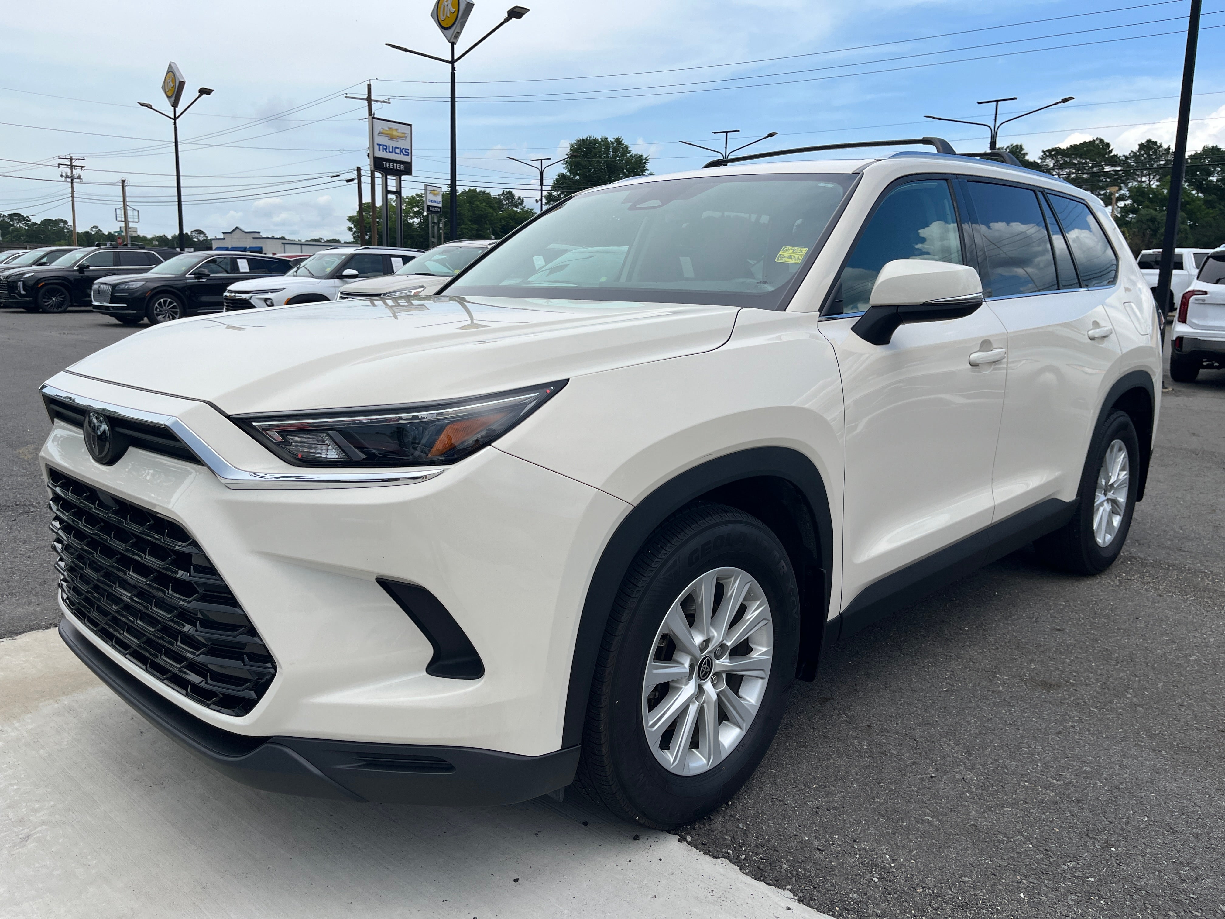  2024 Toyota Grand Highlander XLE AWD   