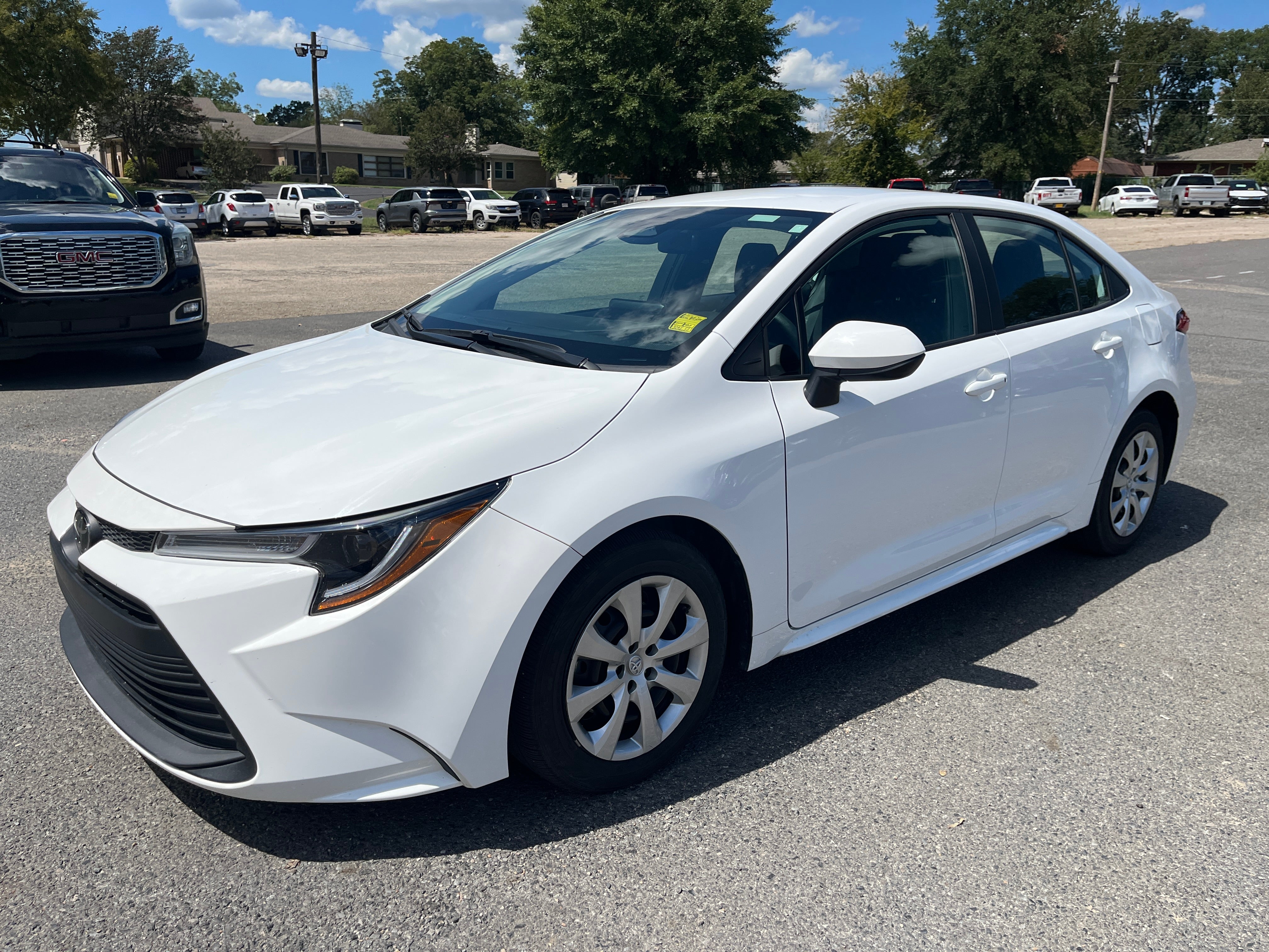  2025 Toyota Corolla LE FWD   