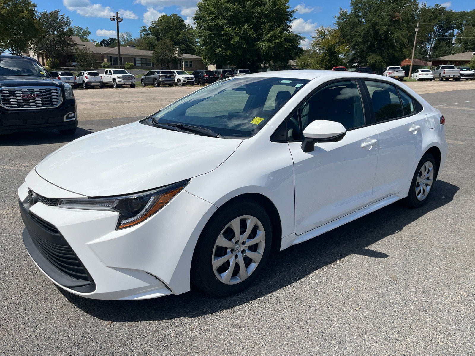 2025 Toyota Corolla LE FWD
