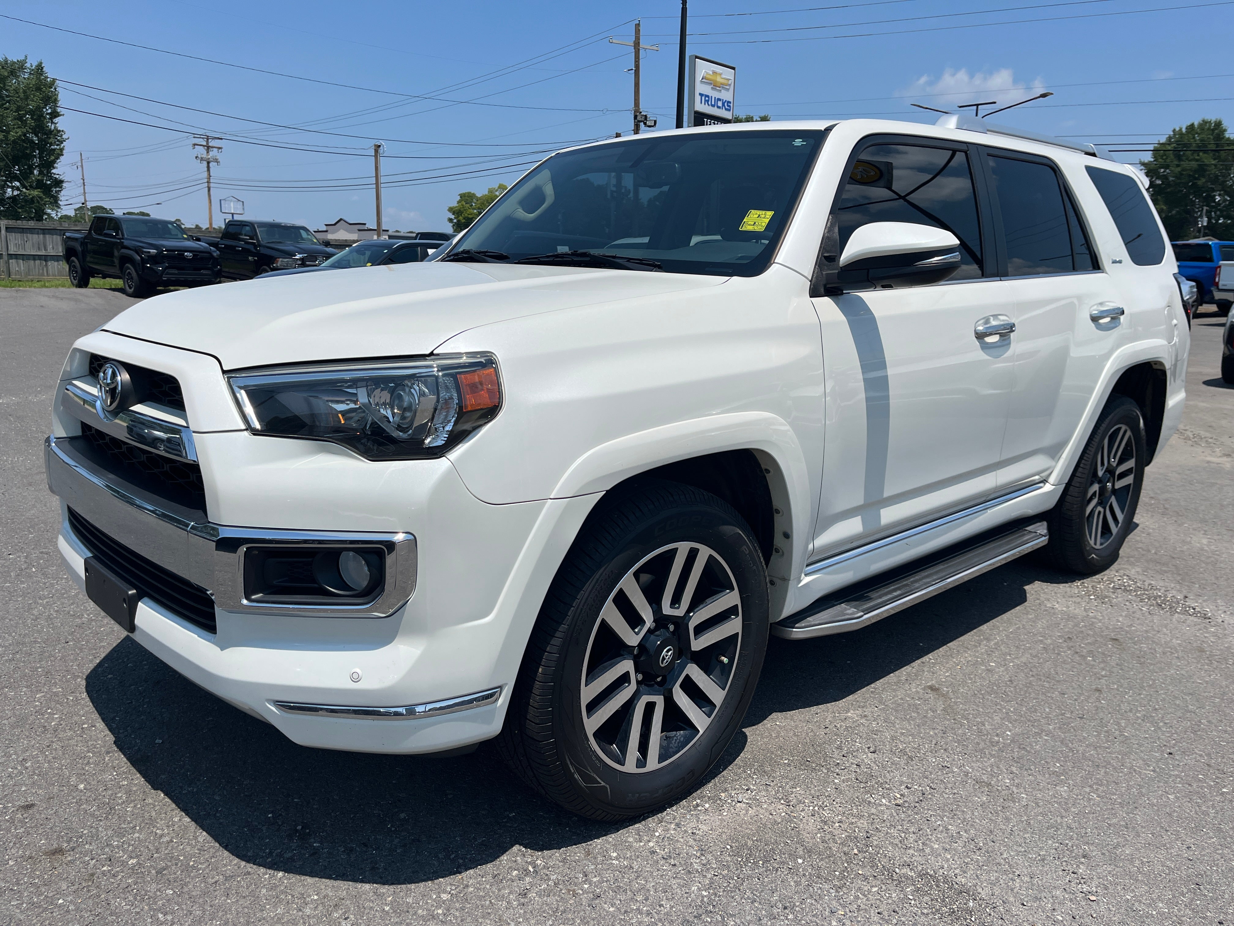  2017 Toyota 4Runner SR5 4WD   
