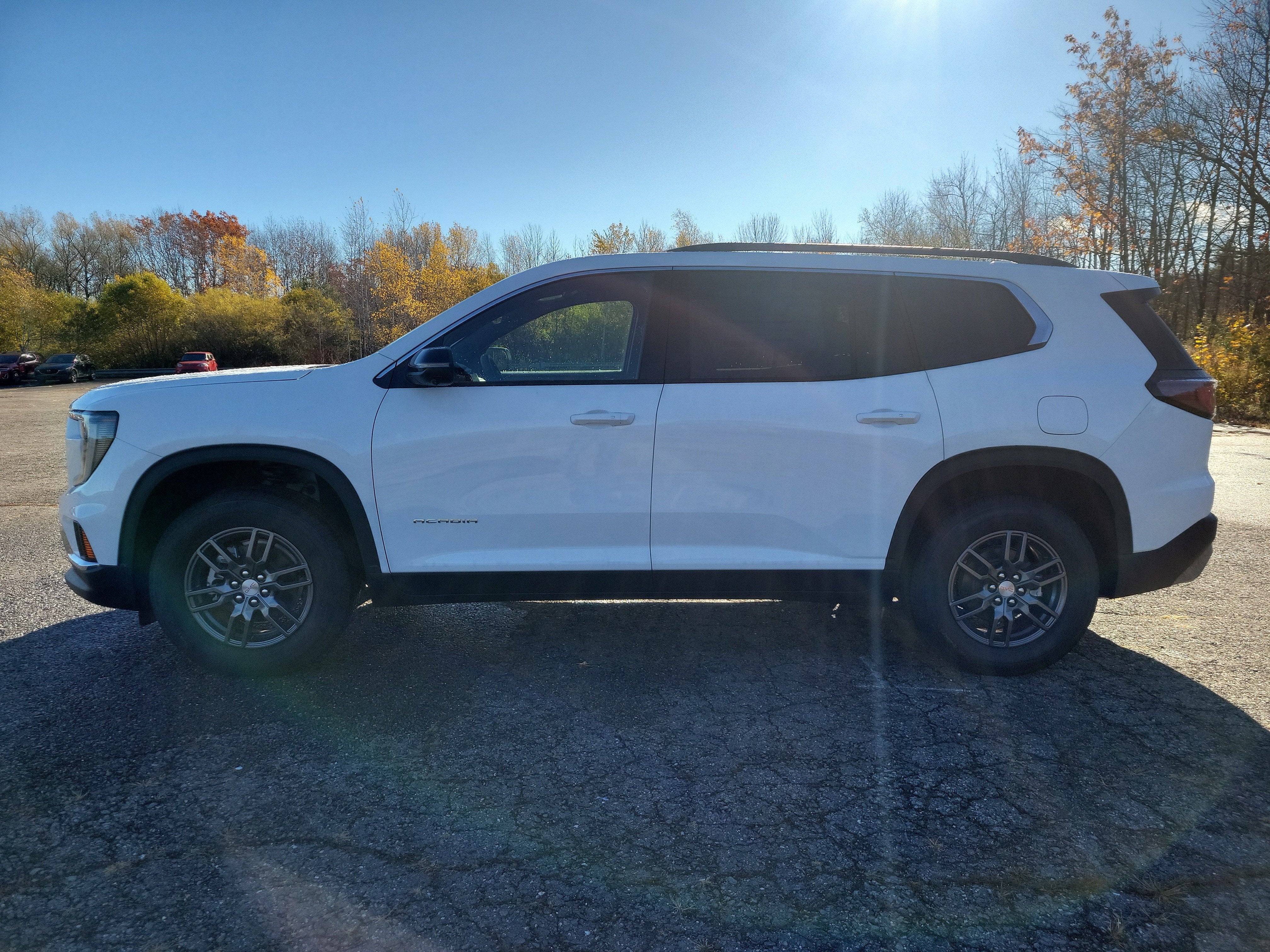 View vehicle photo 2