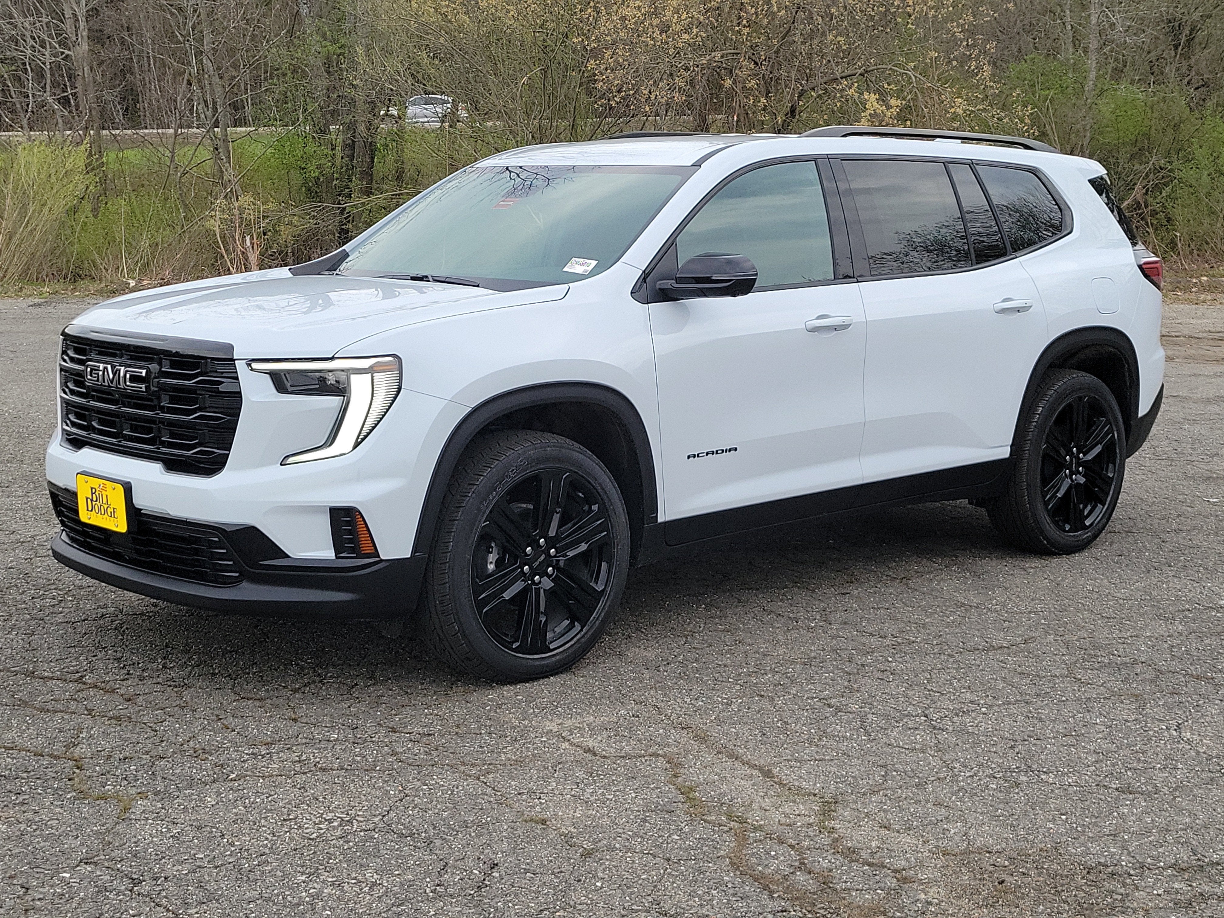Glacier White Tricoat 2026 GMC Acadia SUV / Crossover Four-Wheel Drive Automatic