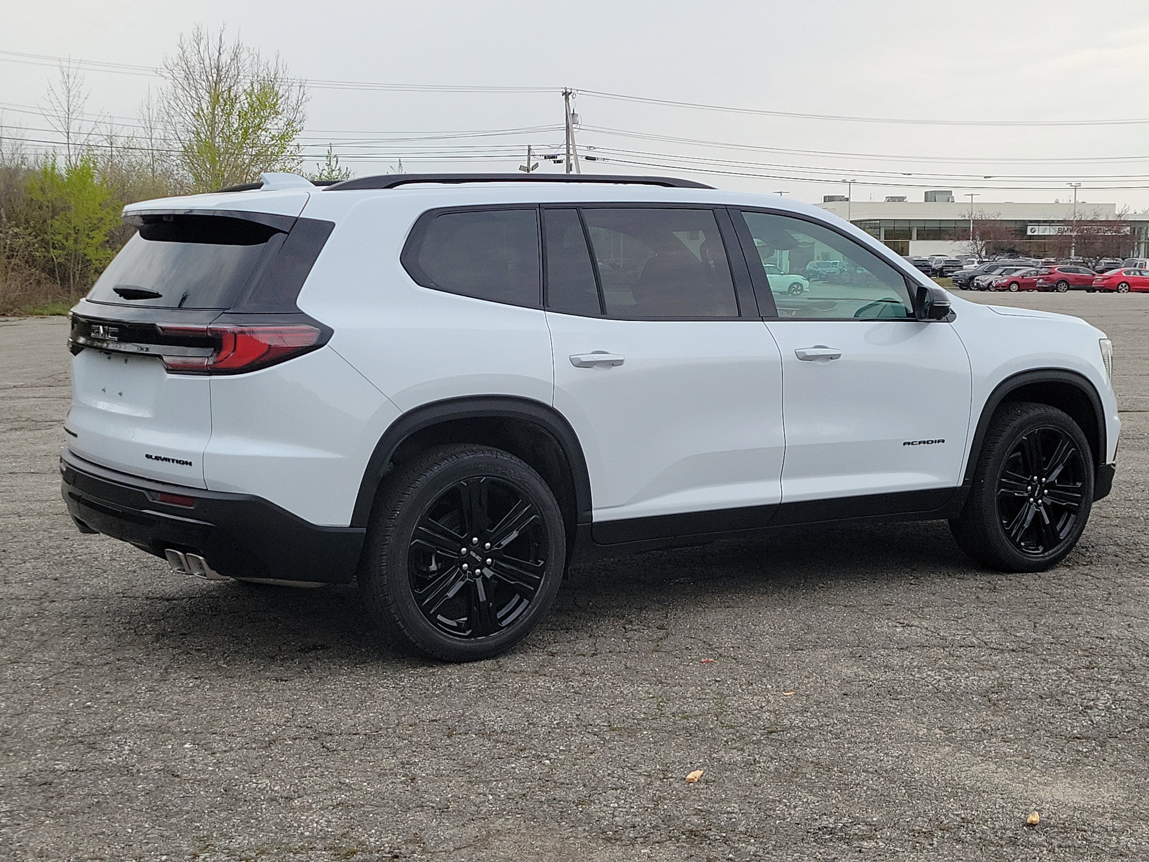 View vehicle photo 7