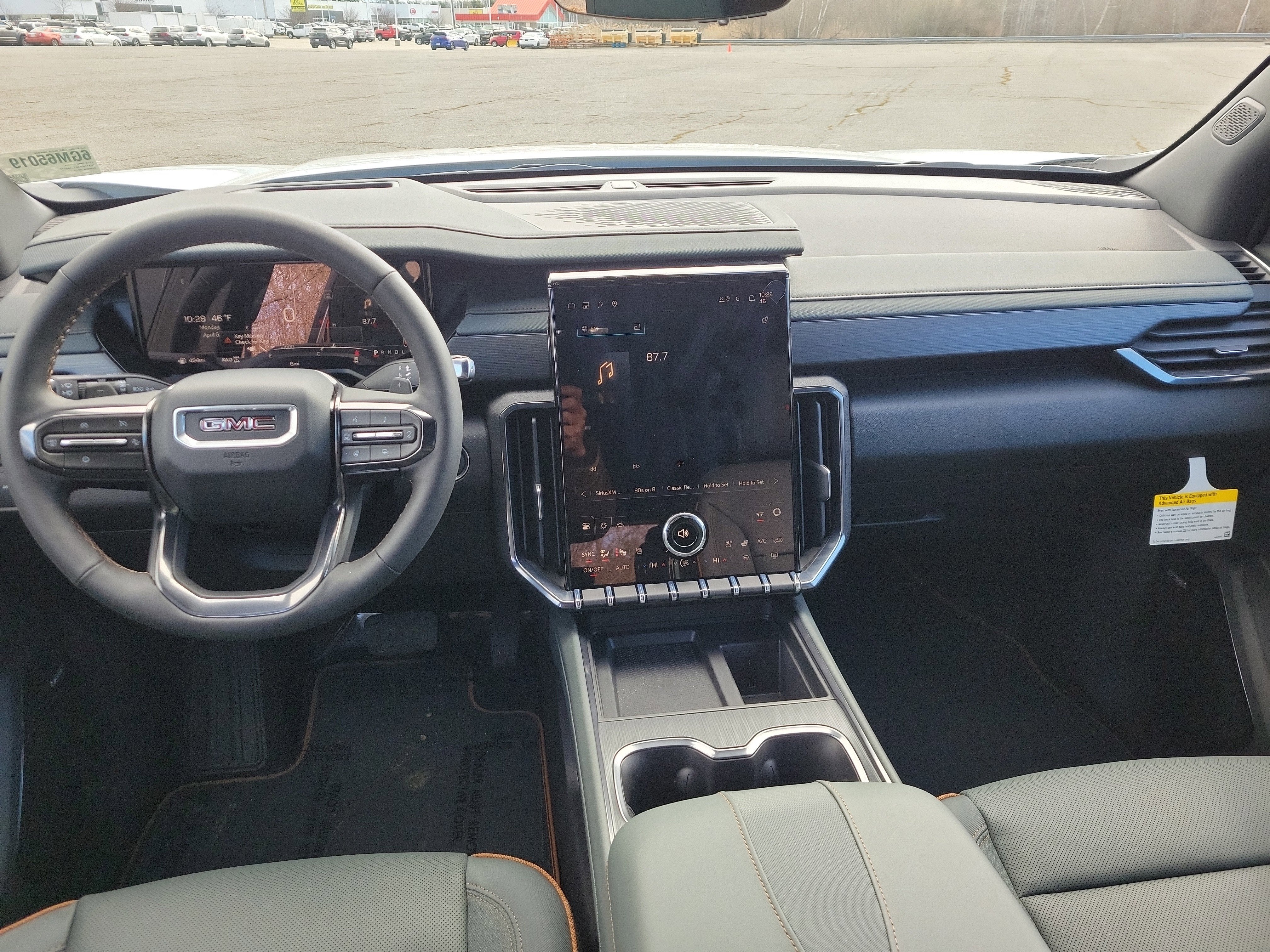 View vehicle photo 3