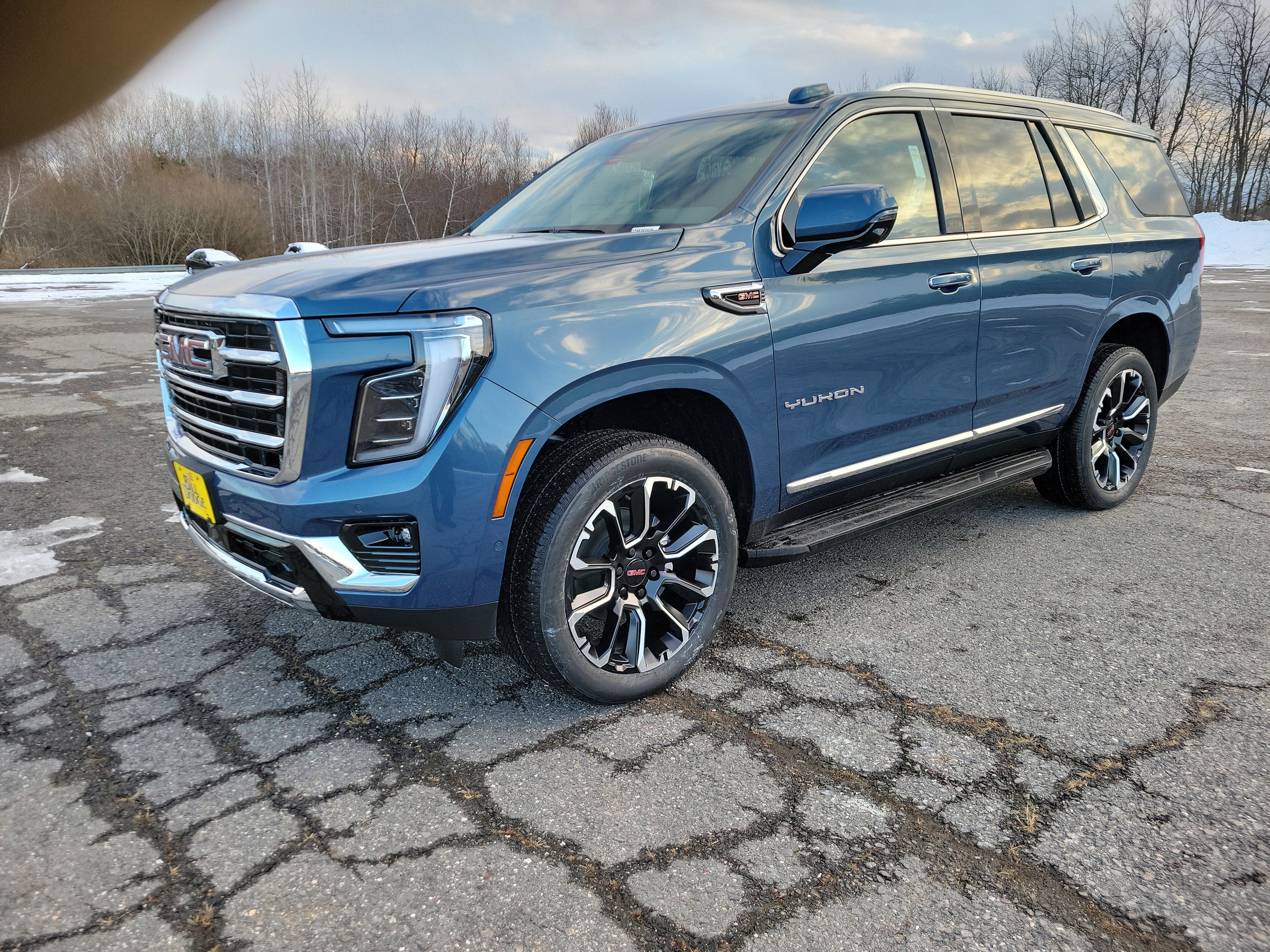Downpour Metallic 2026 GMC Yukon Elevation 4WD SUV / Crossover Four-Wheel Drive Automatic
