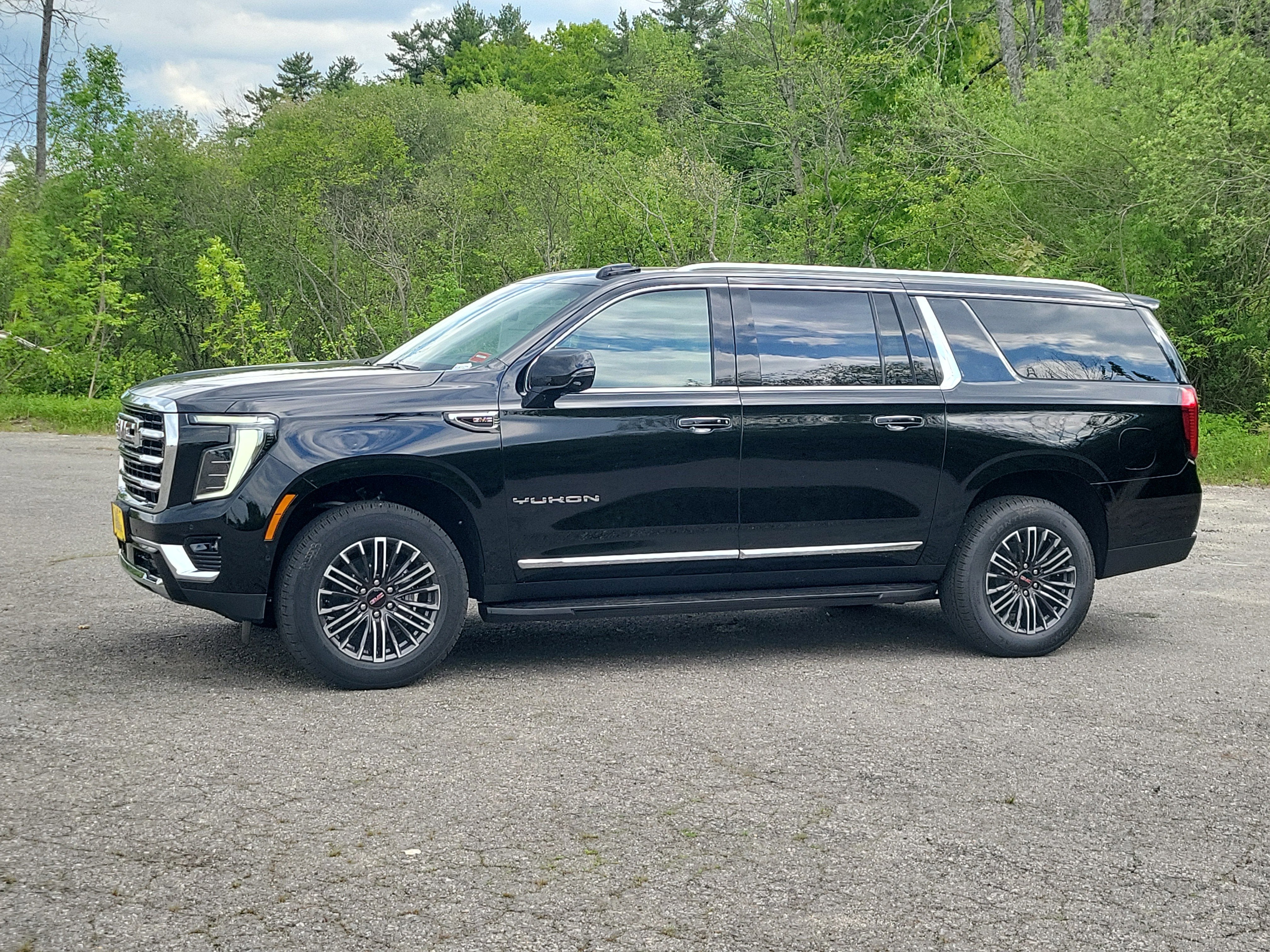 Onyx Black 2026 GMC Yukon XL Elevation 4WD SUV / Crossover Four-Wheel Drive Automatic