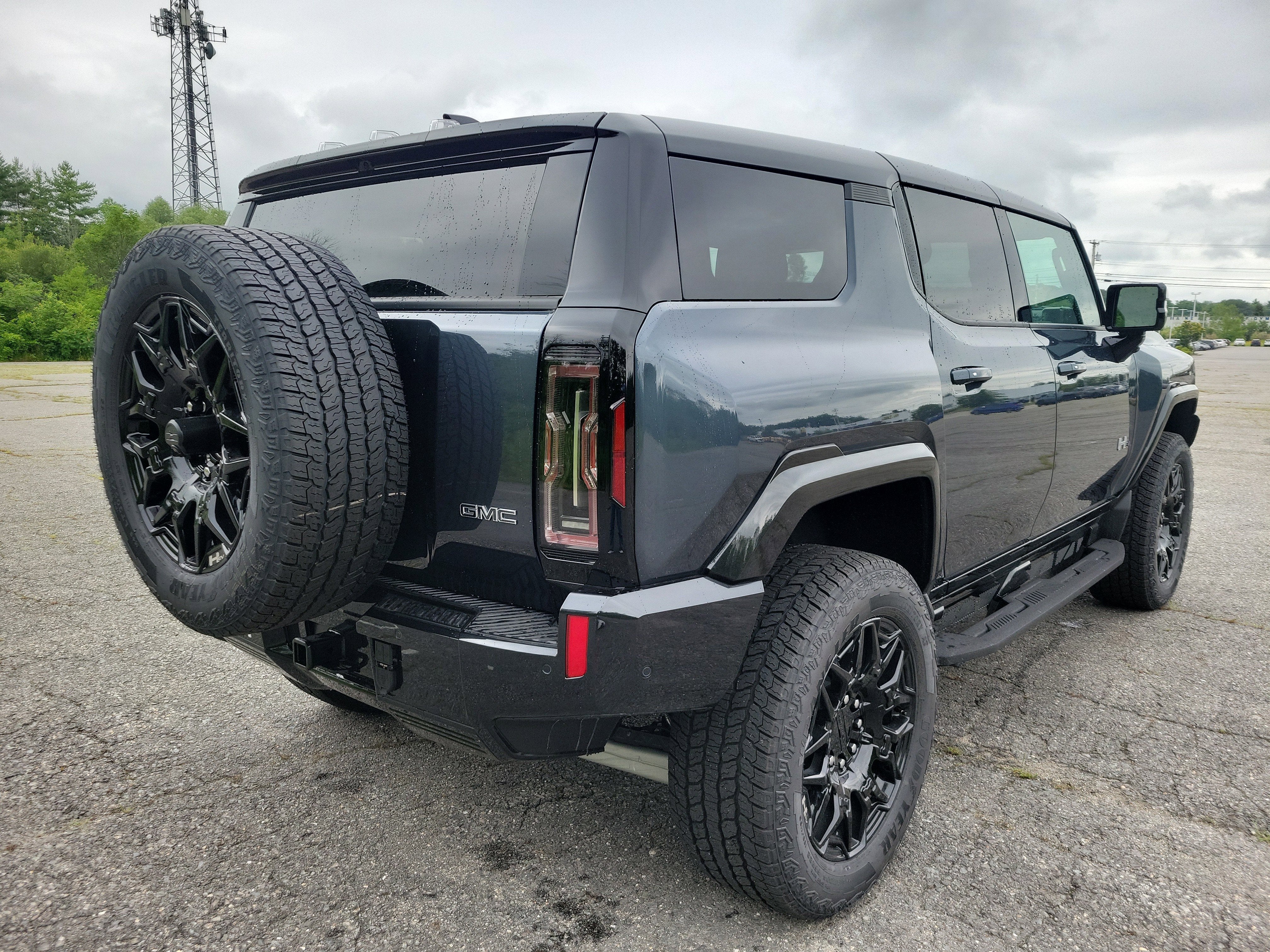 View vehicle photo 7