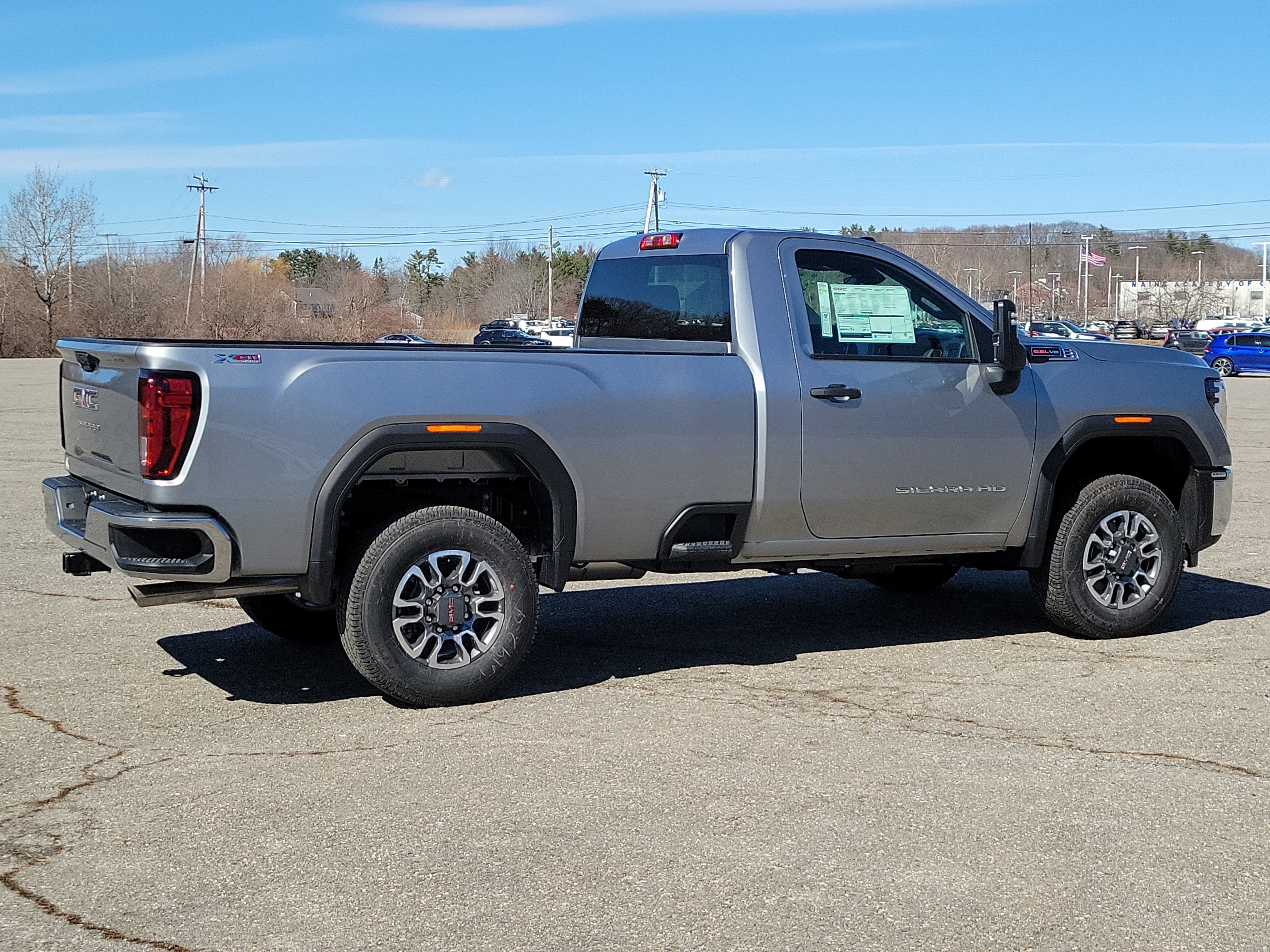 View vehicle photo 5