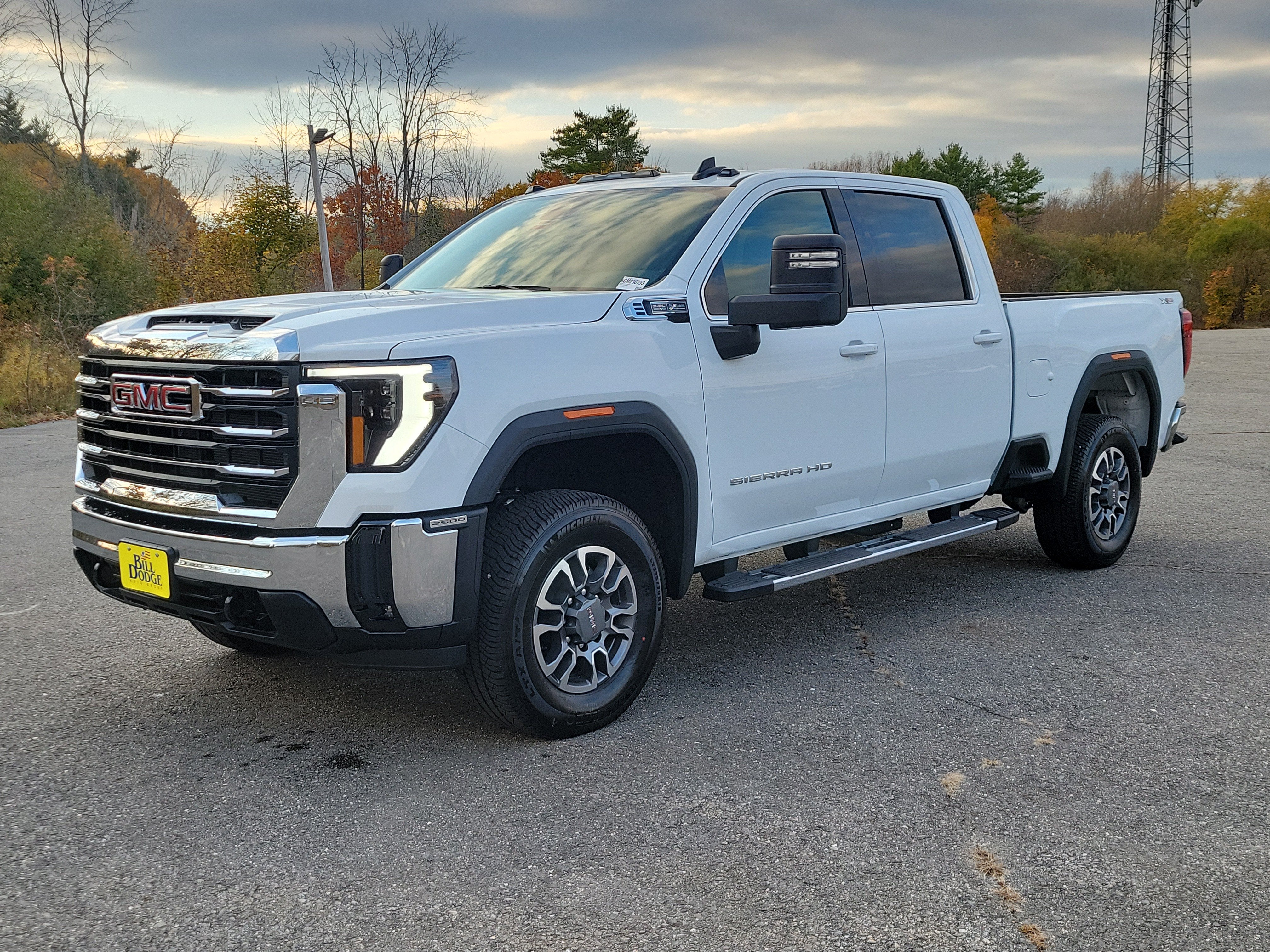 Summit White 2026 GMC Sierra 2500HD Pickup Truck Four-Wheel Drive Automatic