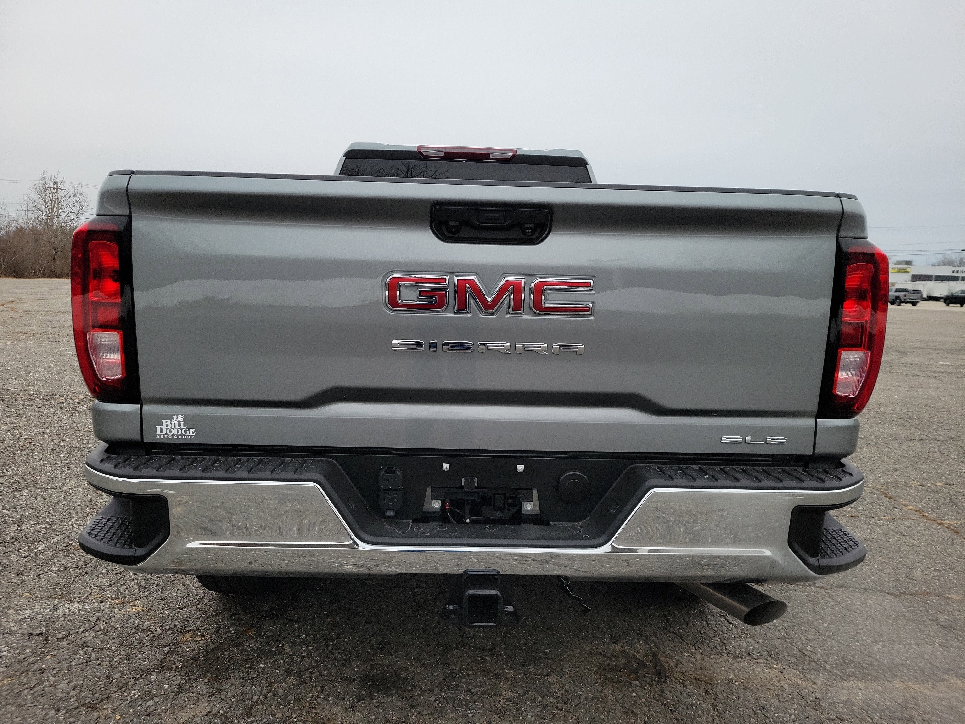 View vehicle photo 6