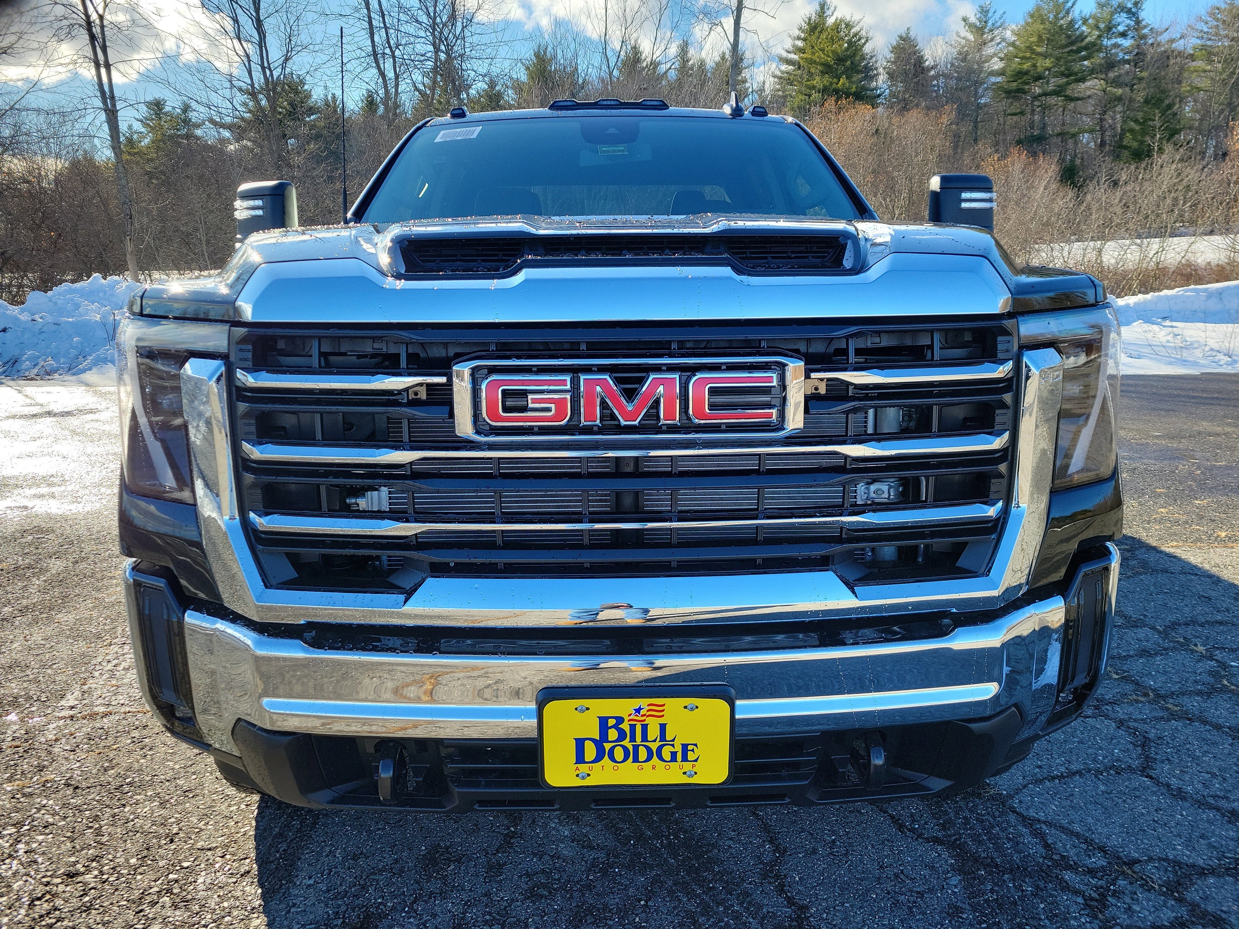 View vehicle photo 2