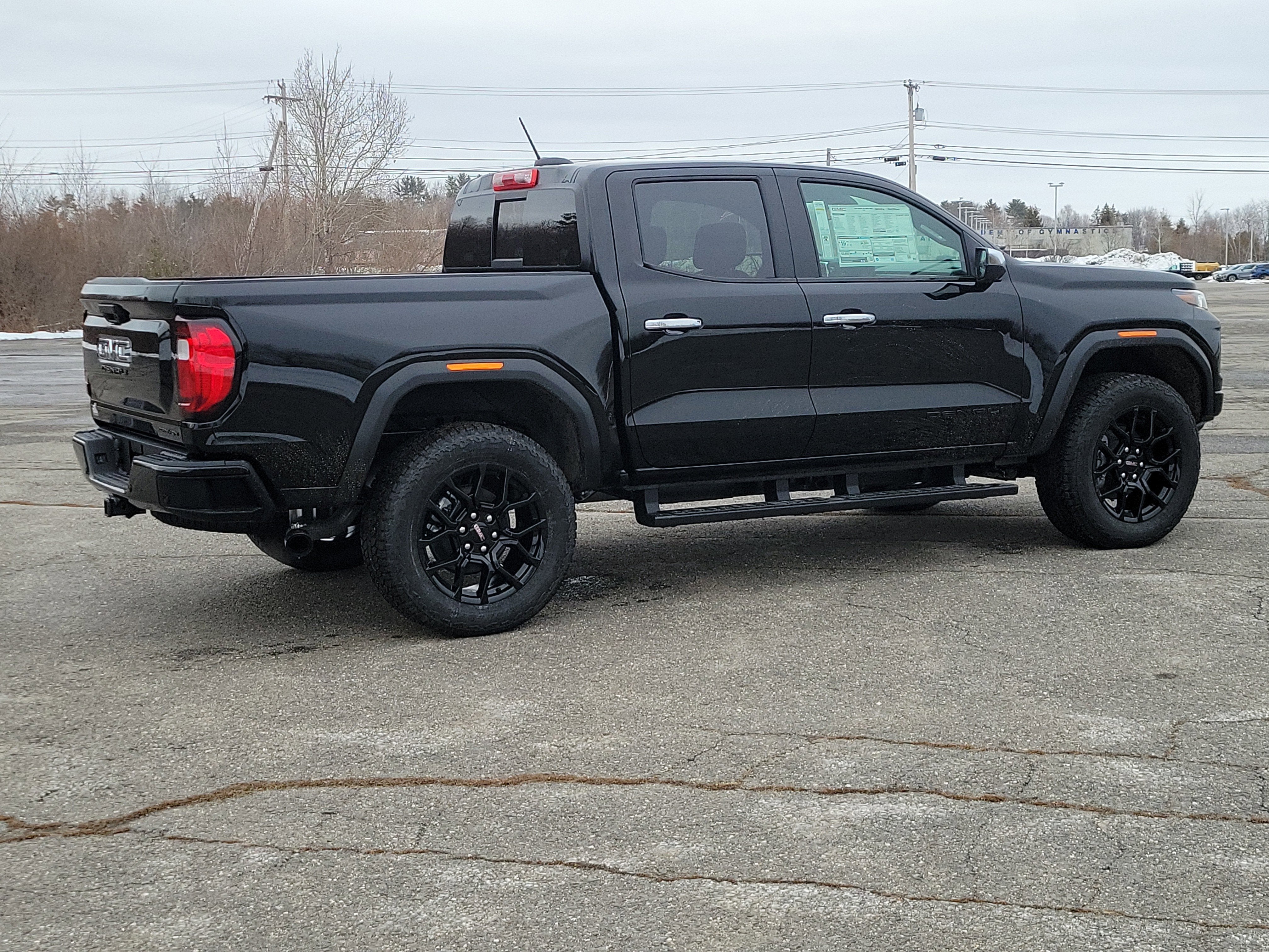 View vehicle photo 7